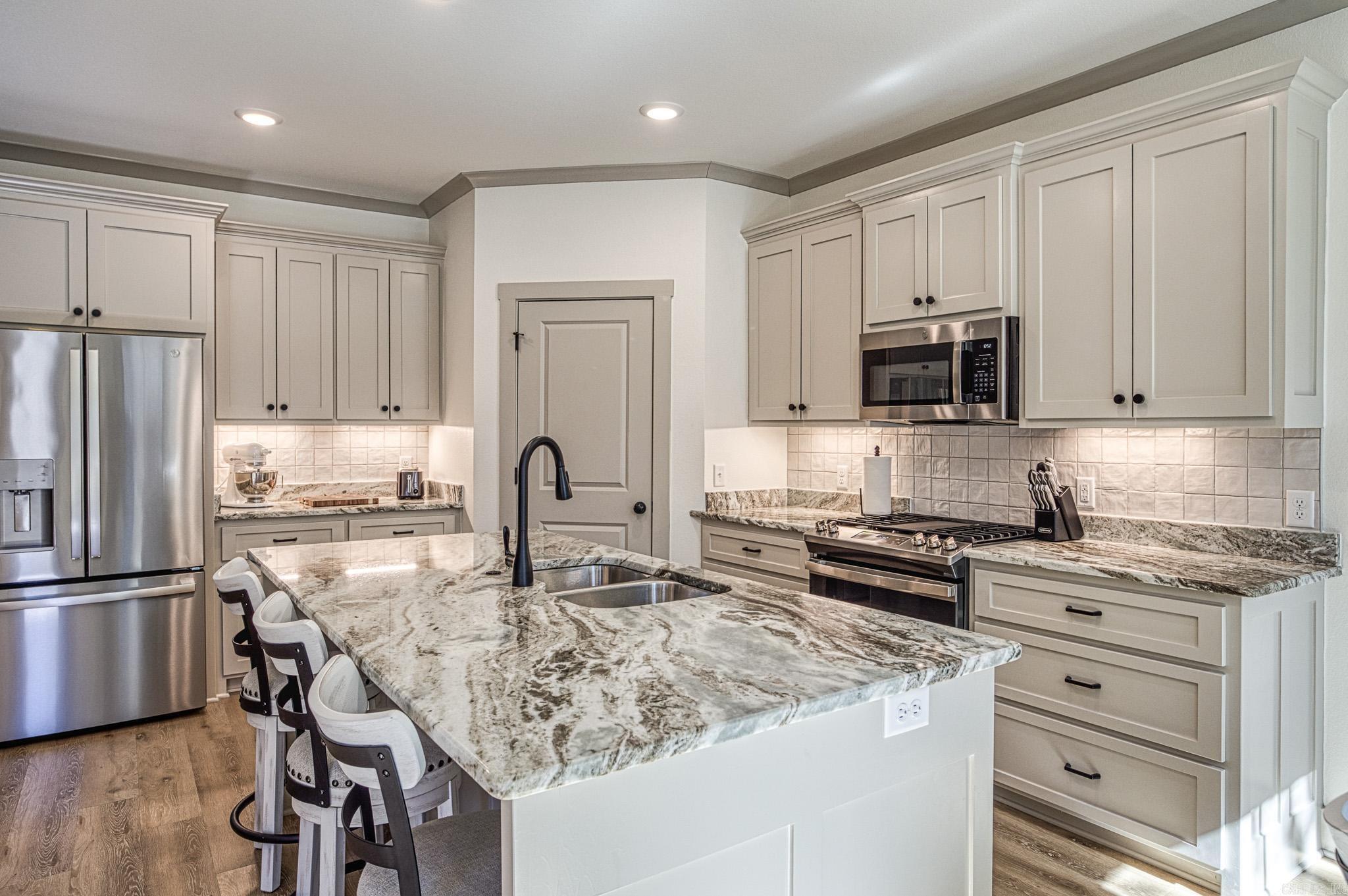 Estrella - Residential