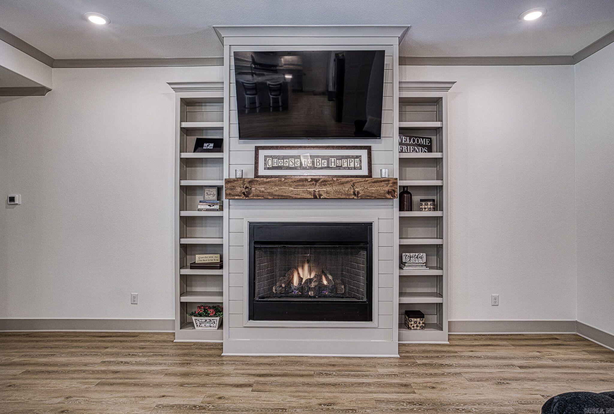 Estrella - Residential