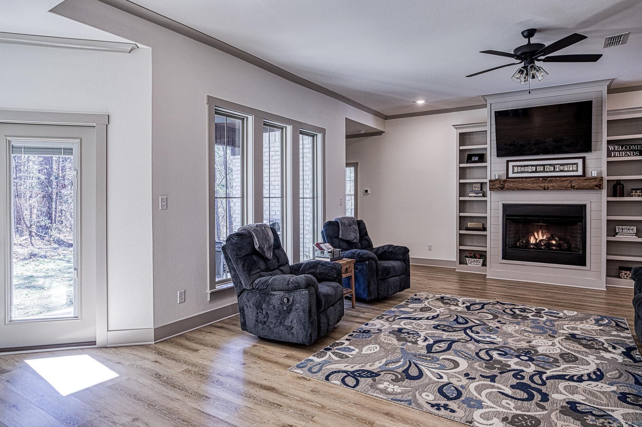 Estrella - Residential