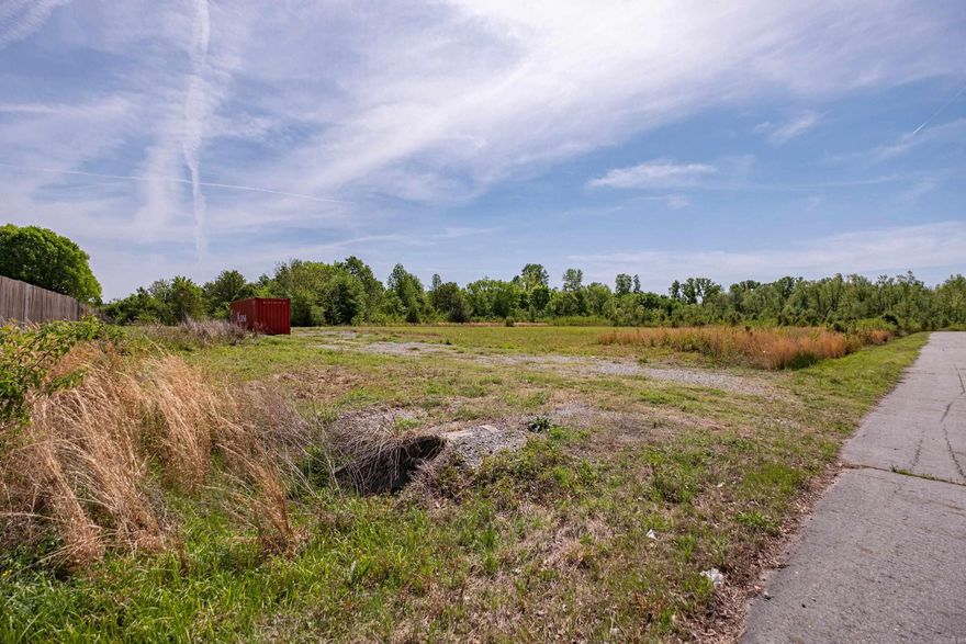 .92 acre for sale just west of I-440 in the North Little Rock I-440 Industrial Park.