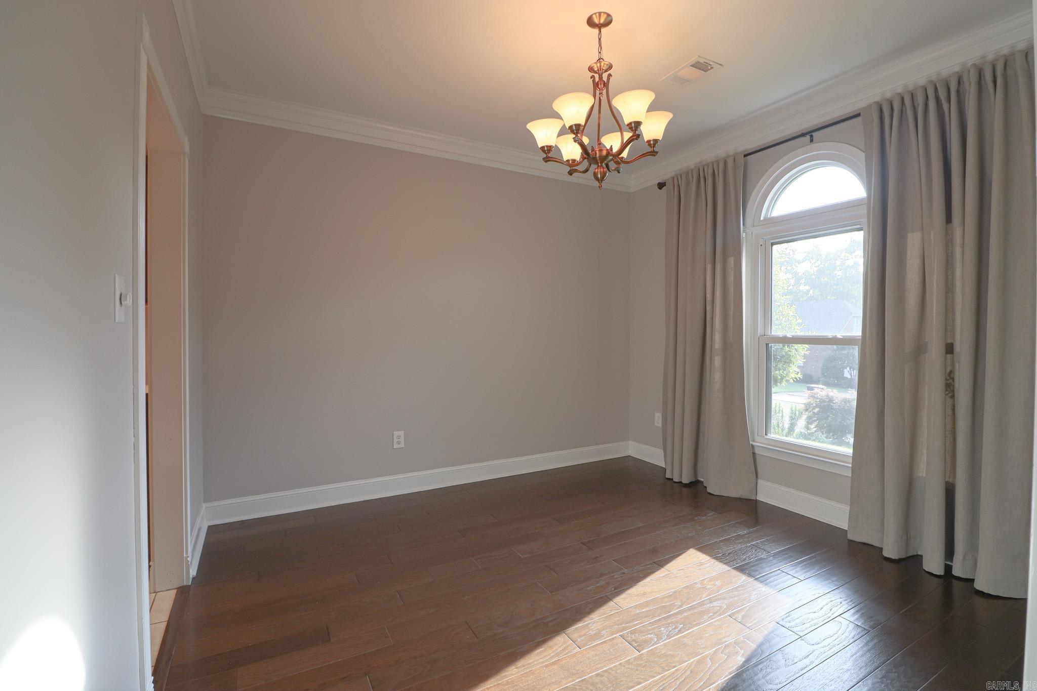 WOODSPRINGS ESTATES - Residential