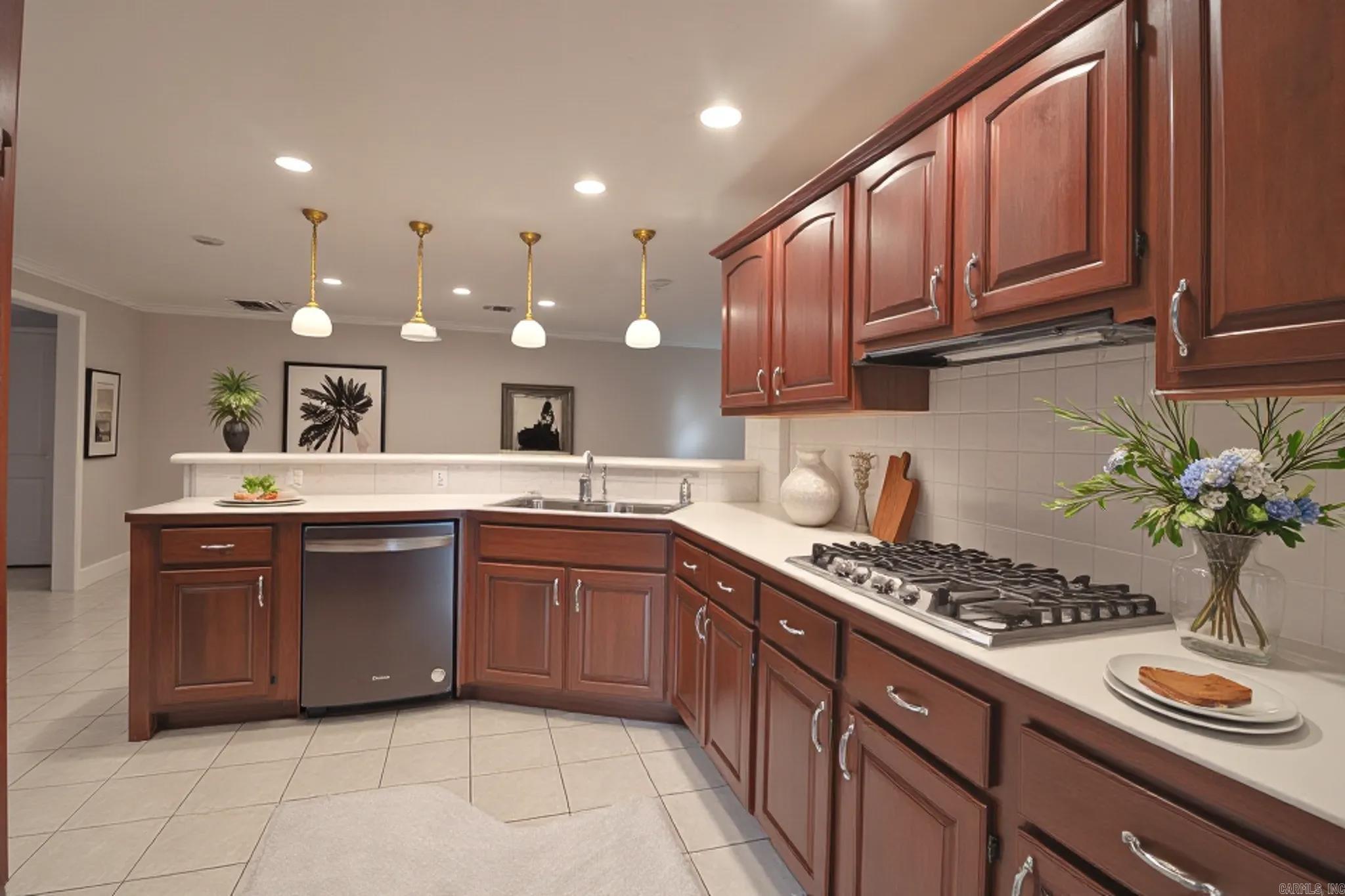 WOODSPRINGS ESTATES - Residential