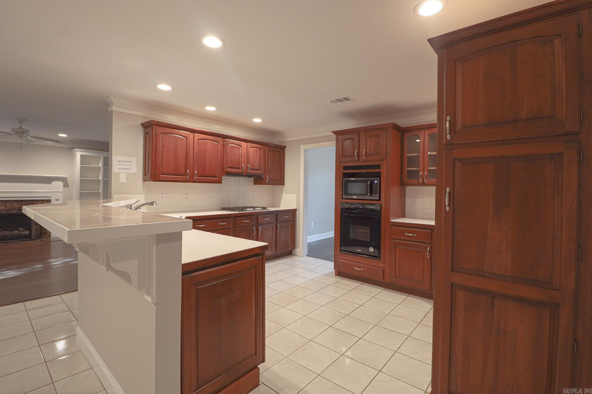 WOODSPRINGS ESTATES - Residential