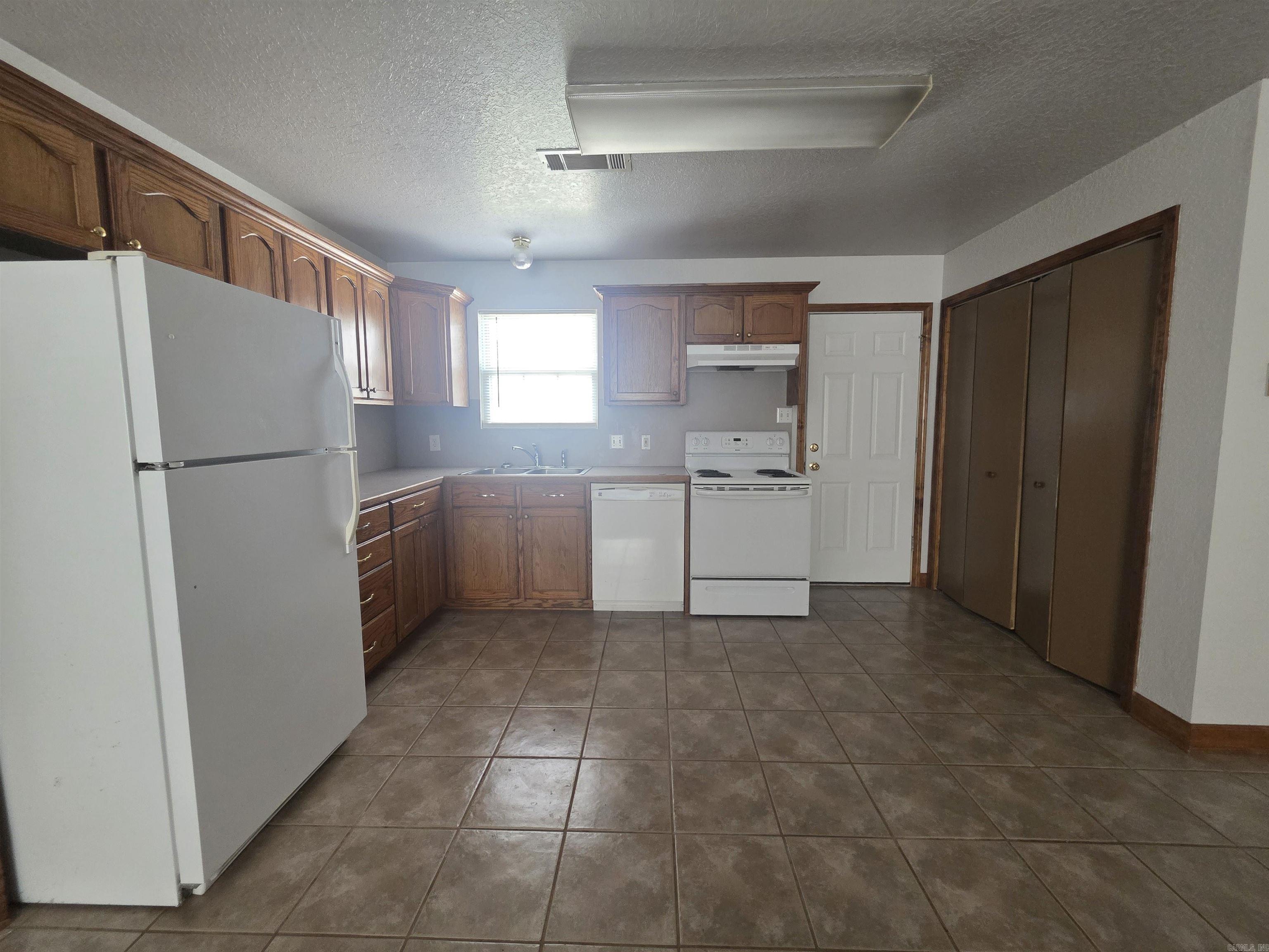 Sheridan - Residential Lease