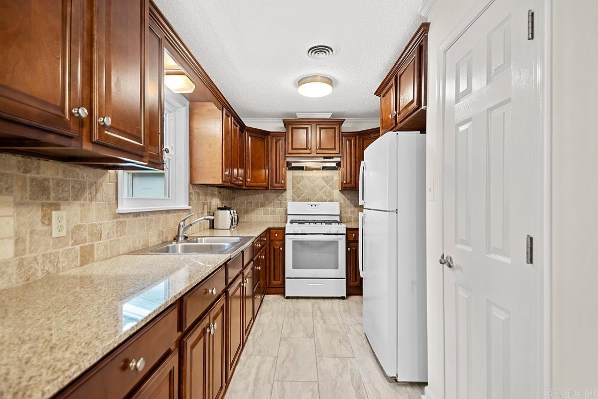 MELODY HILLS - Residential