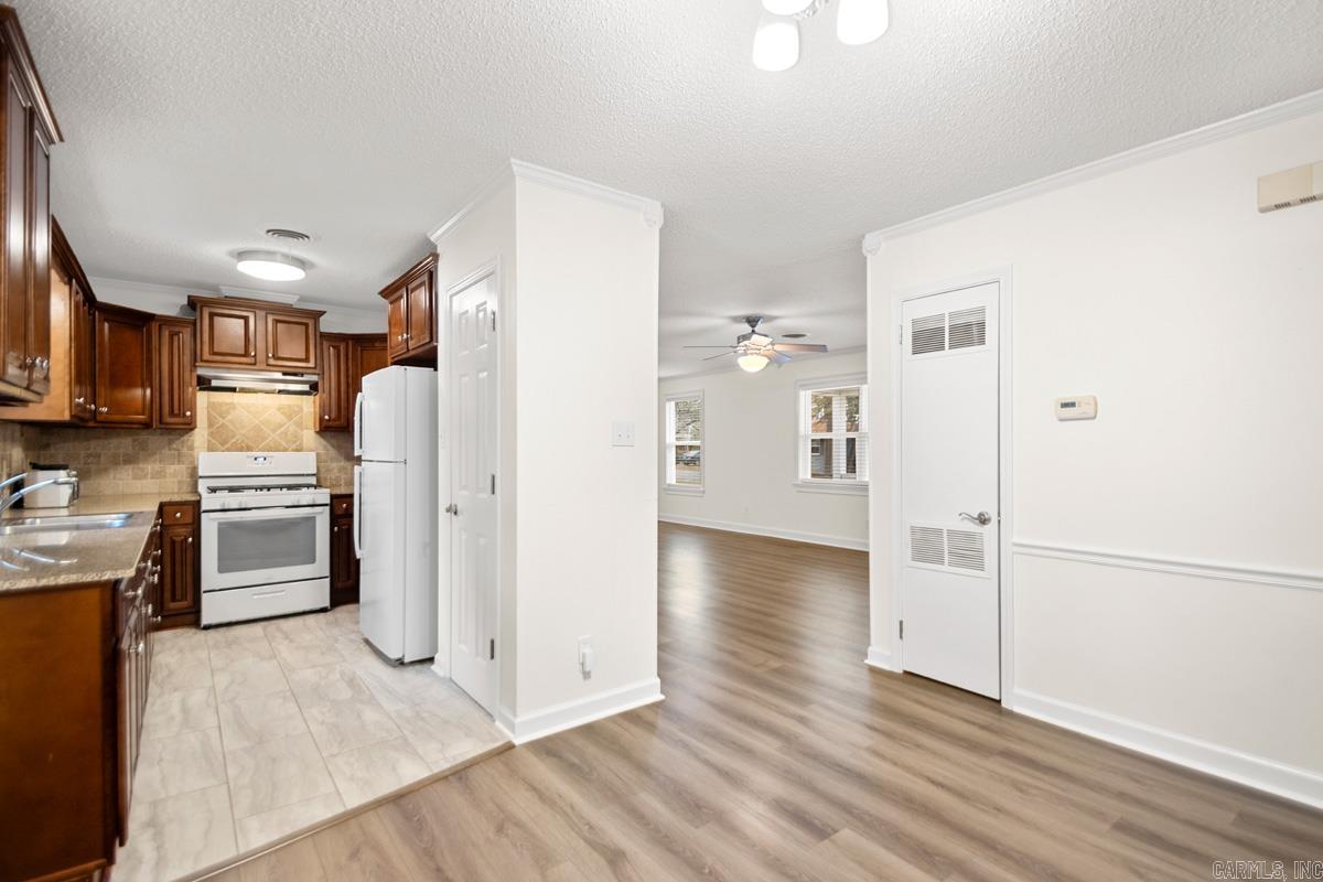 MELODY HILLS - Residential