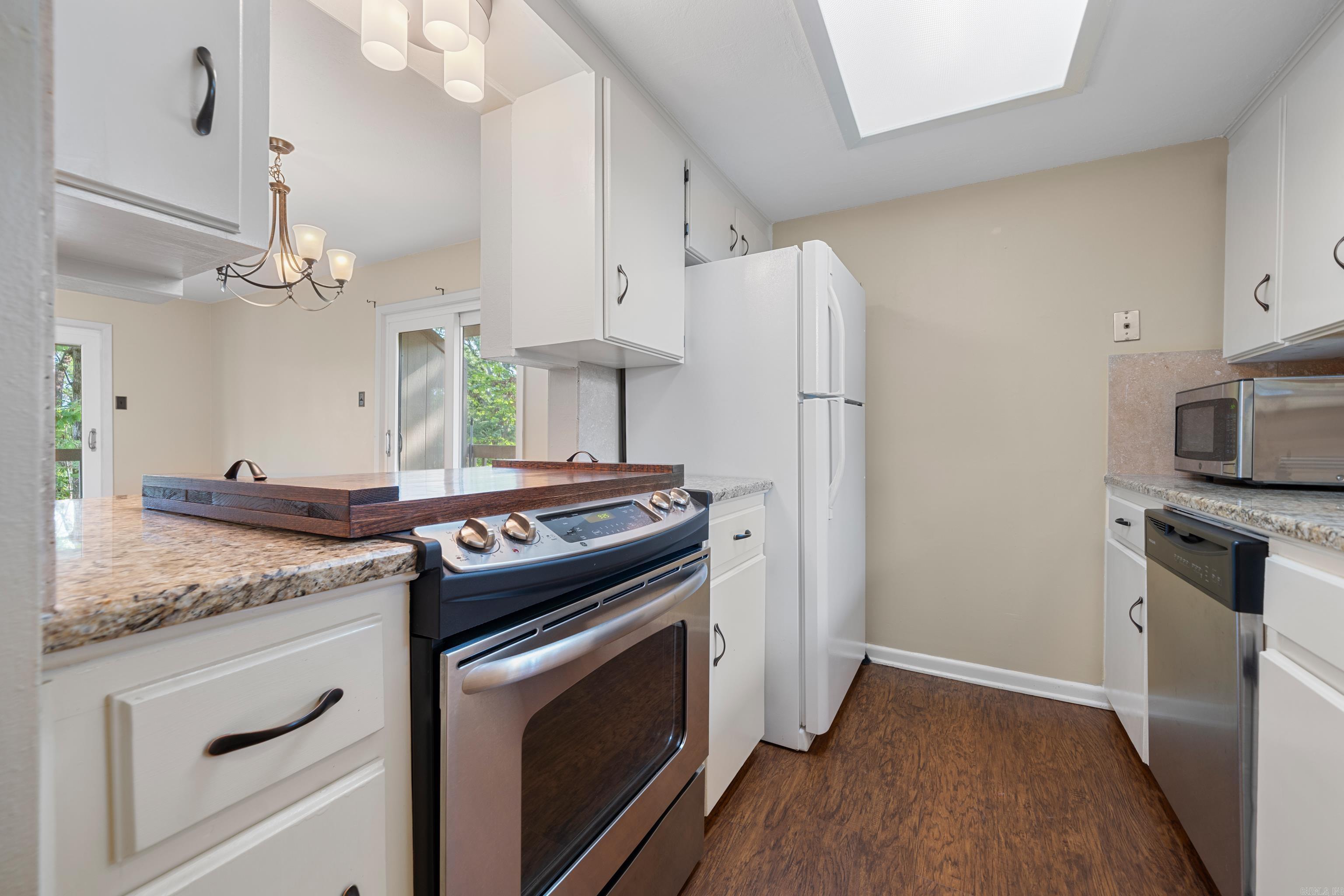 SUNSET COVE HPR - Residential