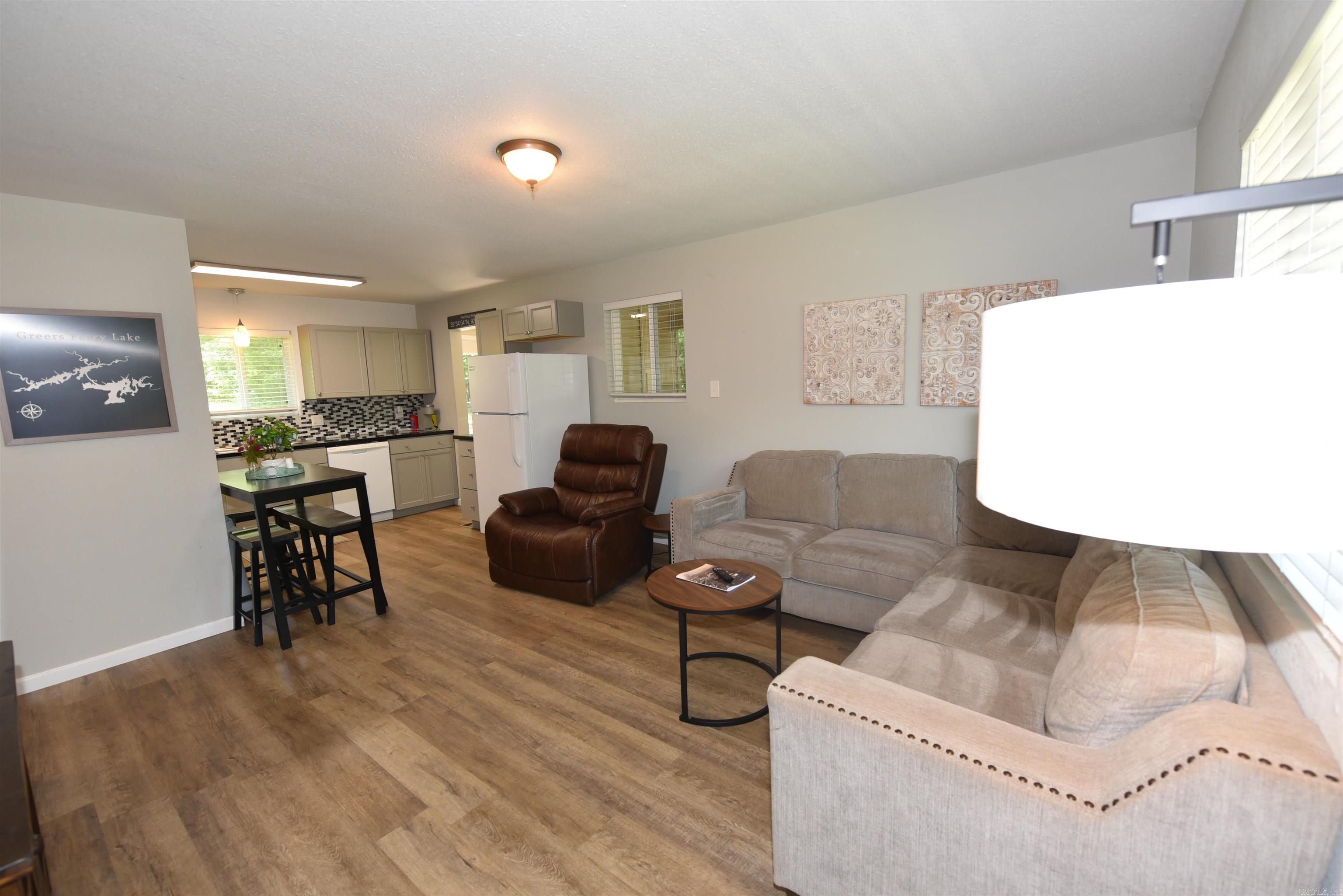 LAKEVIEW - Residential