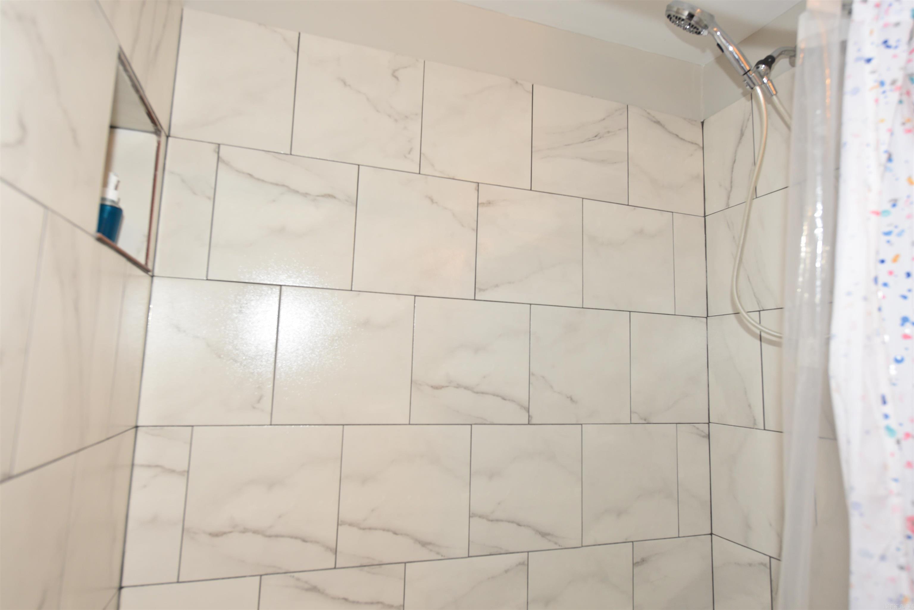 LAKEVIEW - Residential