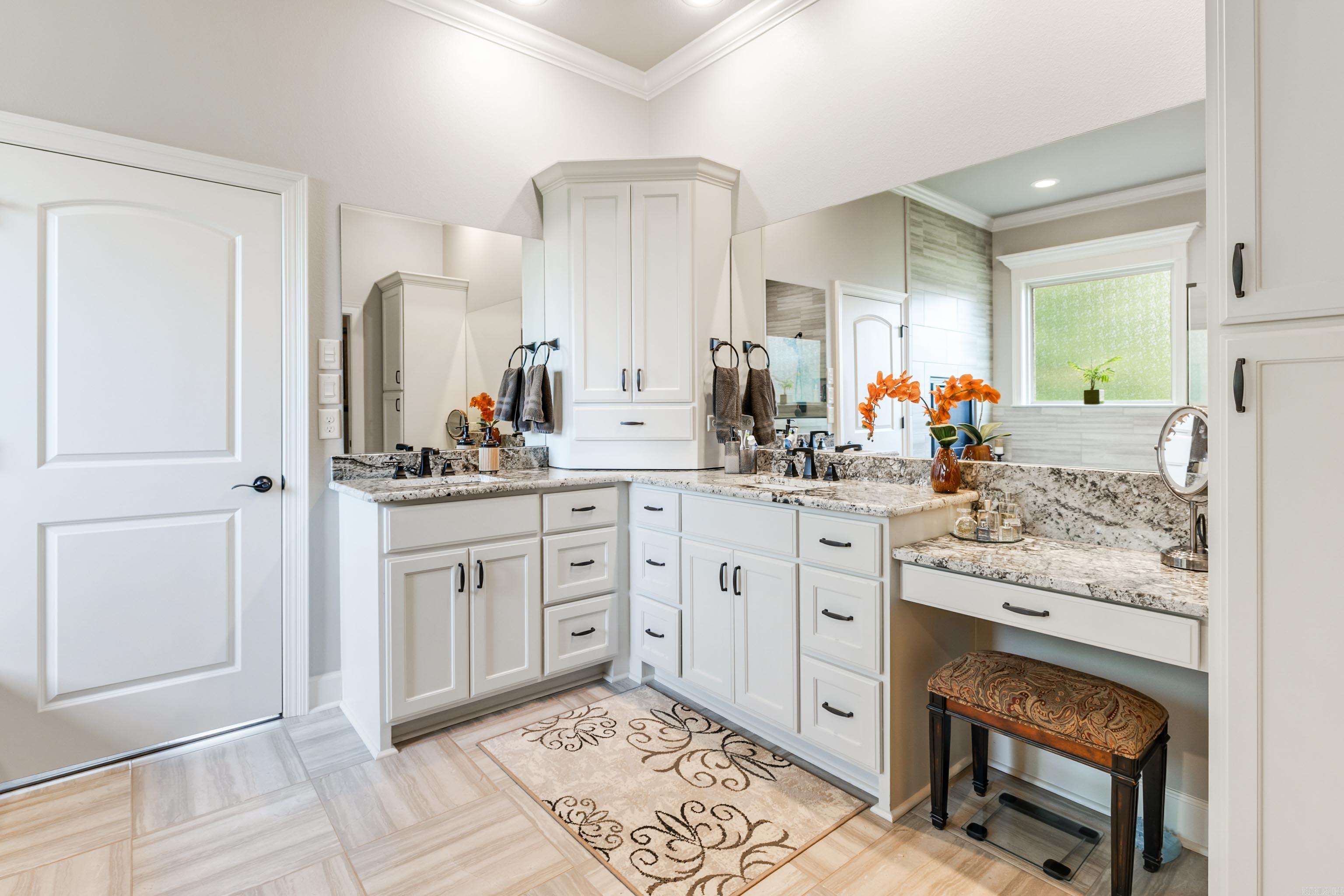 NORTH SHORE @ HURRICANE LAKE EST - Residential