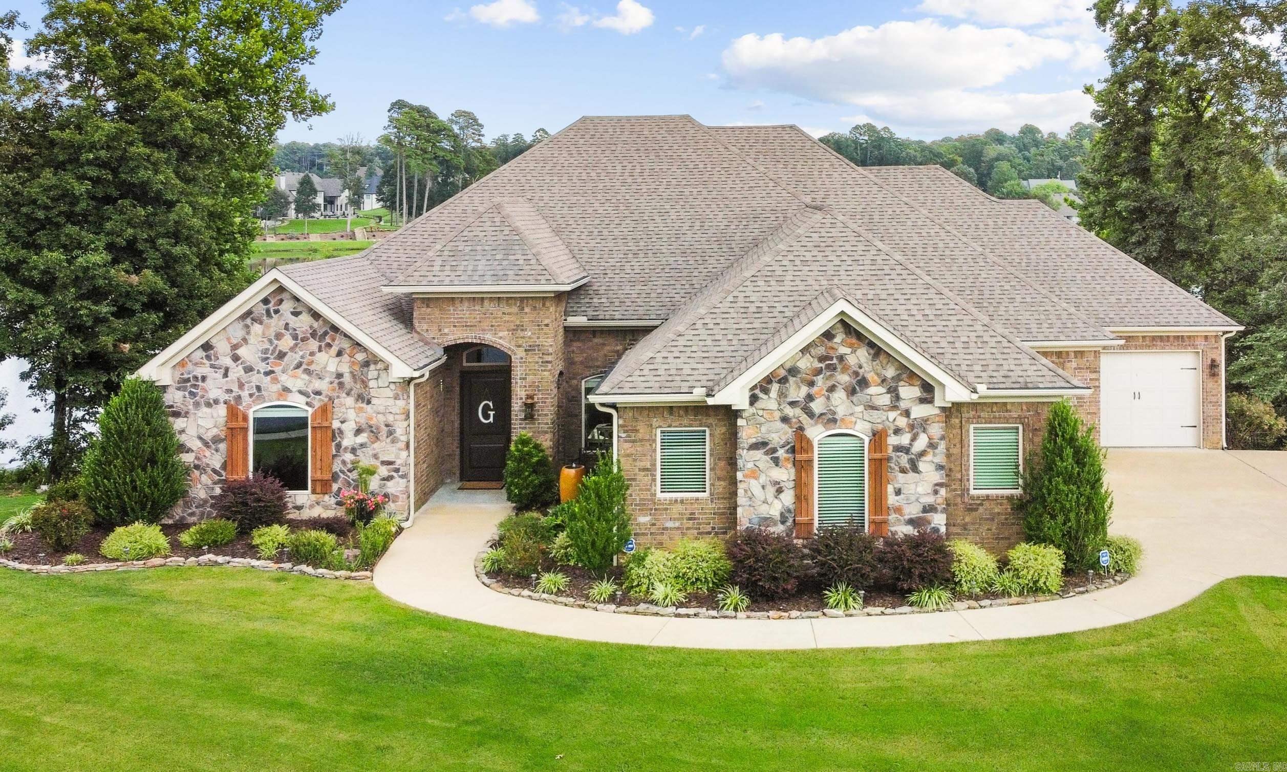 NORTH SHORE @ HURRICANE LAKE EST - Residential