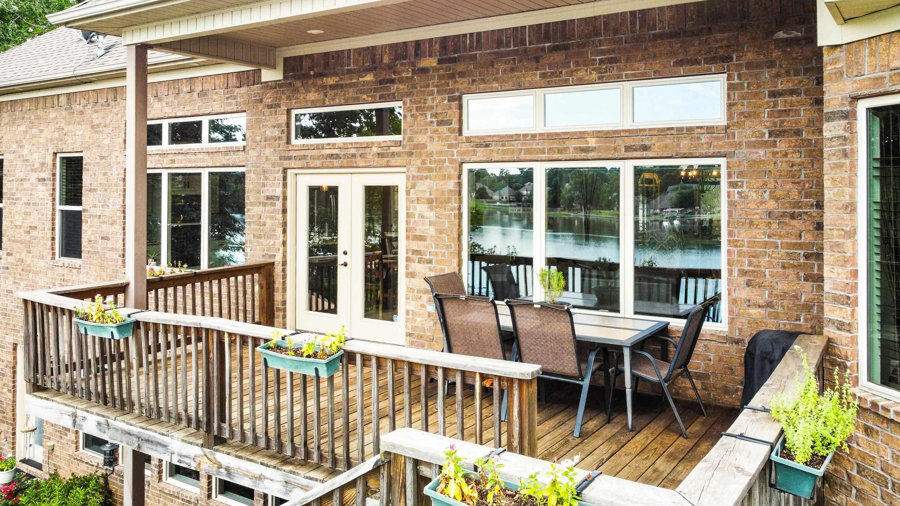 NORTH SHORE @ HURRICANE LAKE EST - Residential