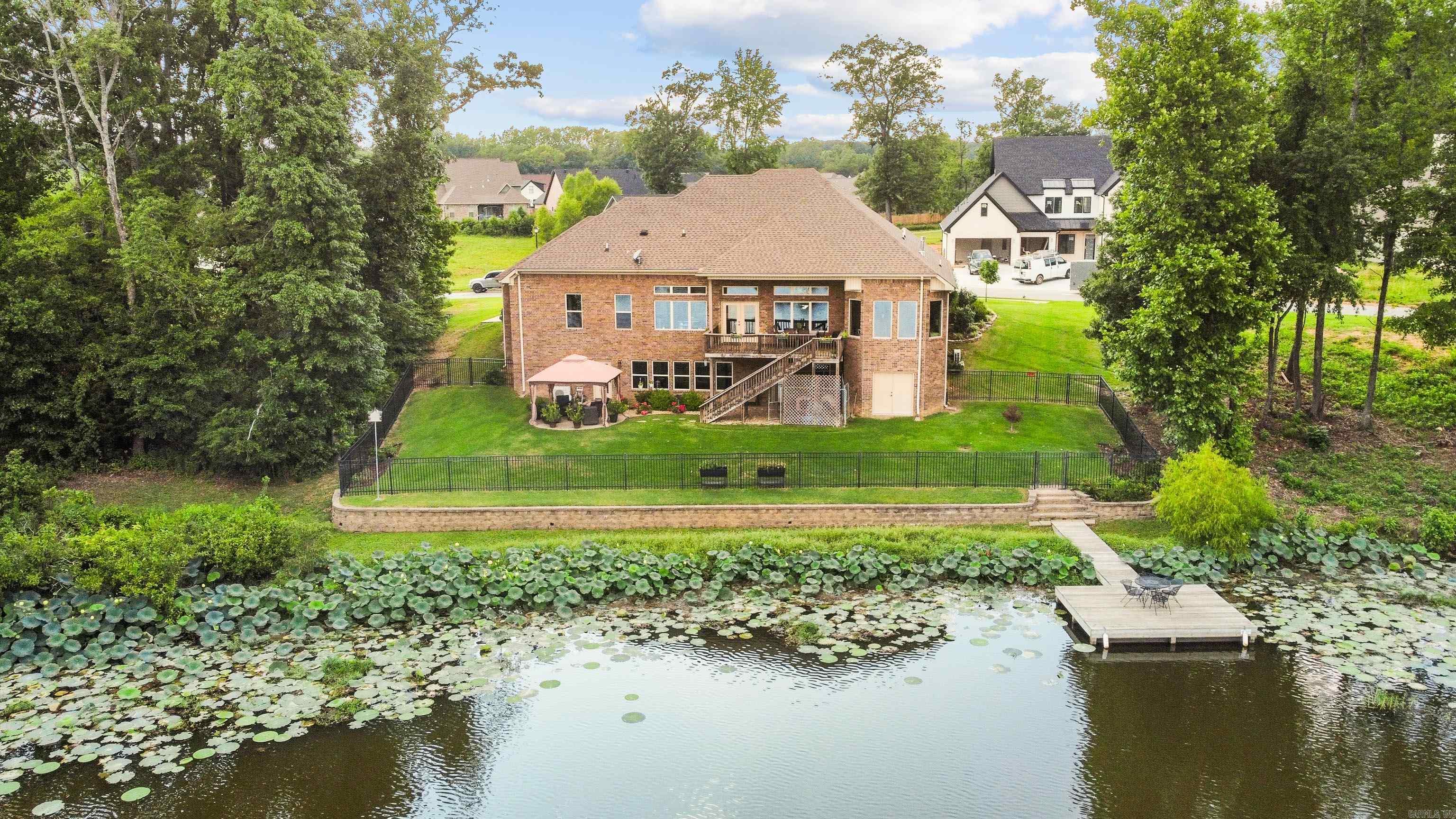 NORTH SHORE @ HURRICANE LAKE EST - Residential