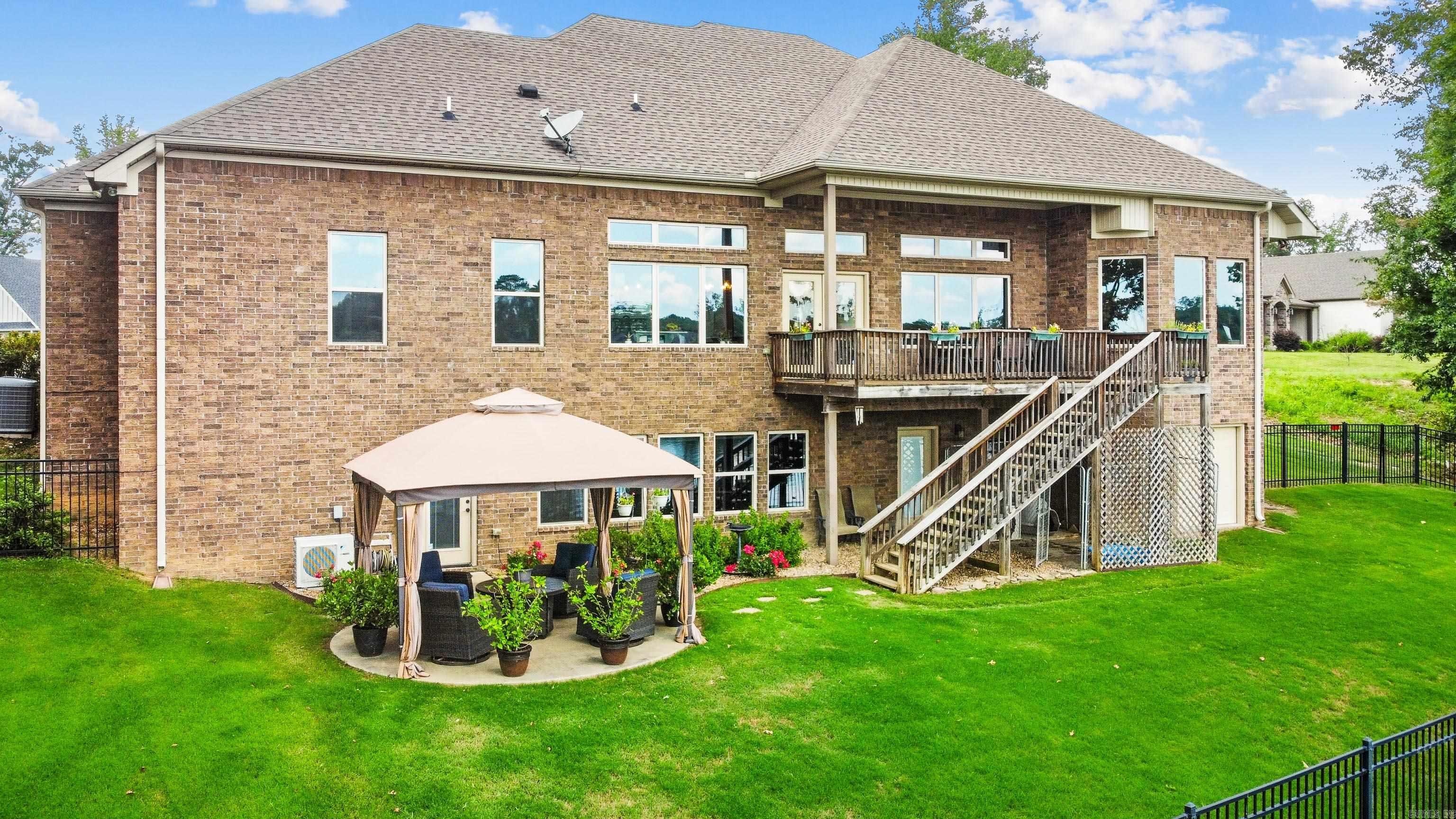 NORTH SHORE @ HURRICANE LAKE EST - Residential