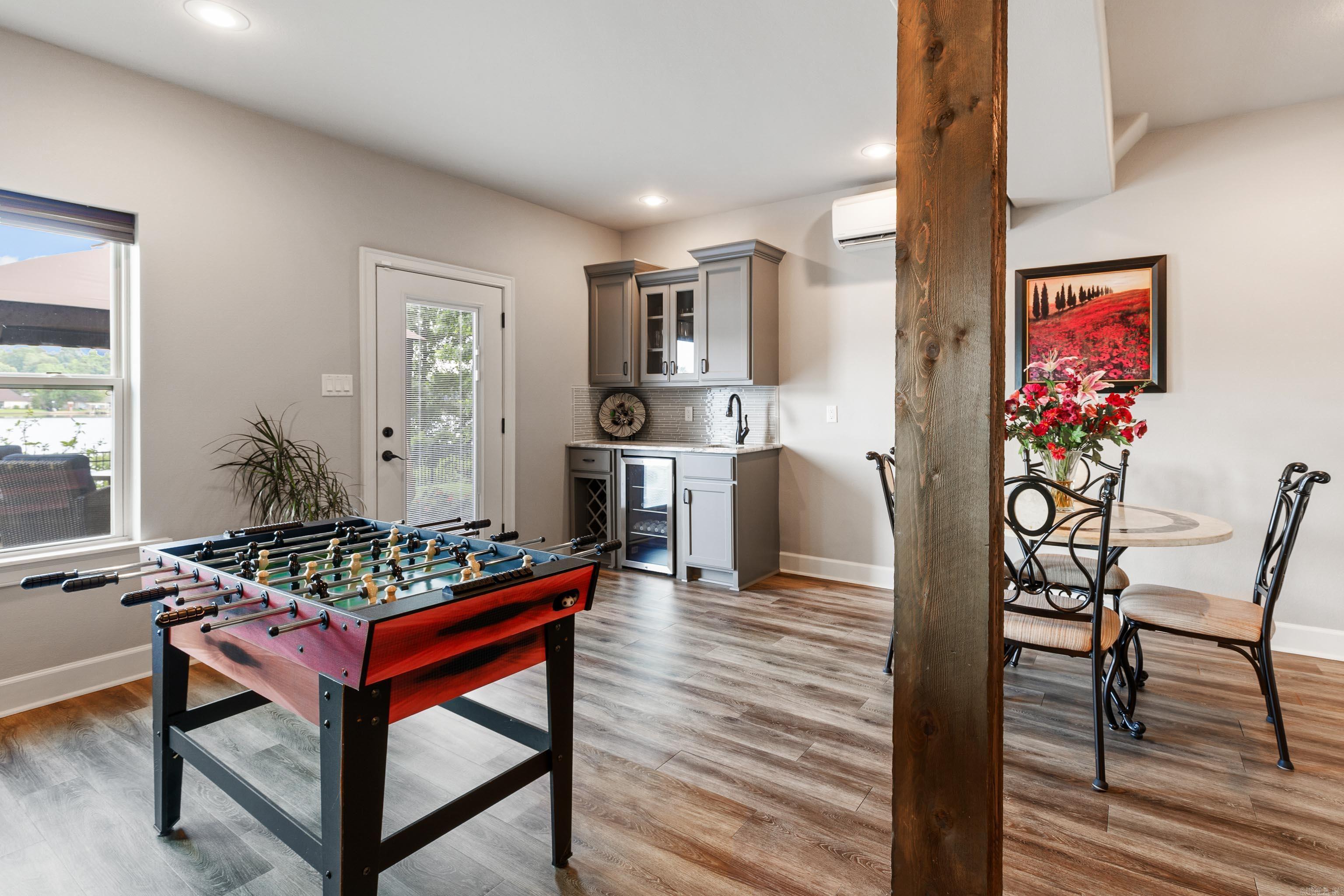 NORTH SHORE @ HURRICANE LAKE EST - Residential