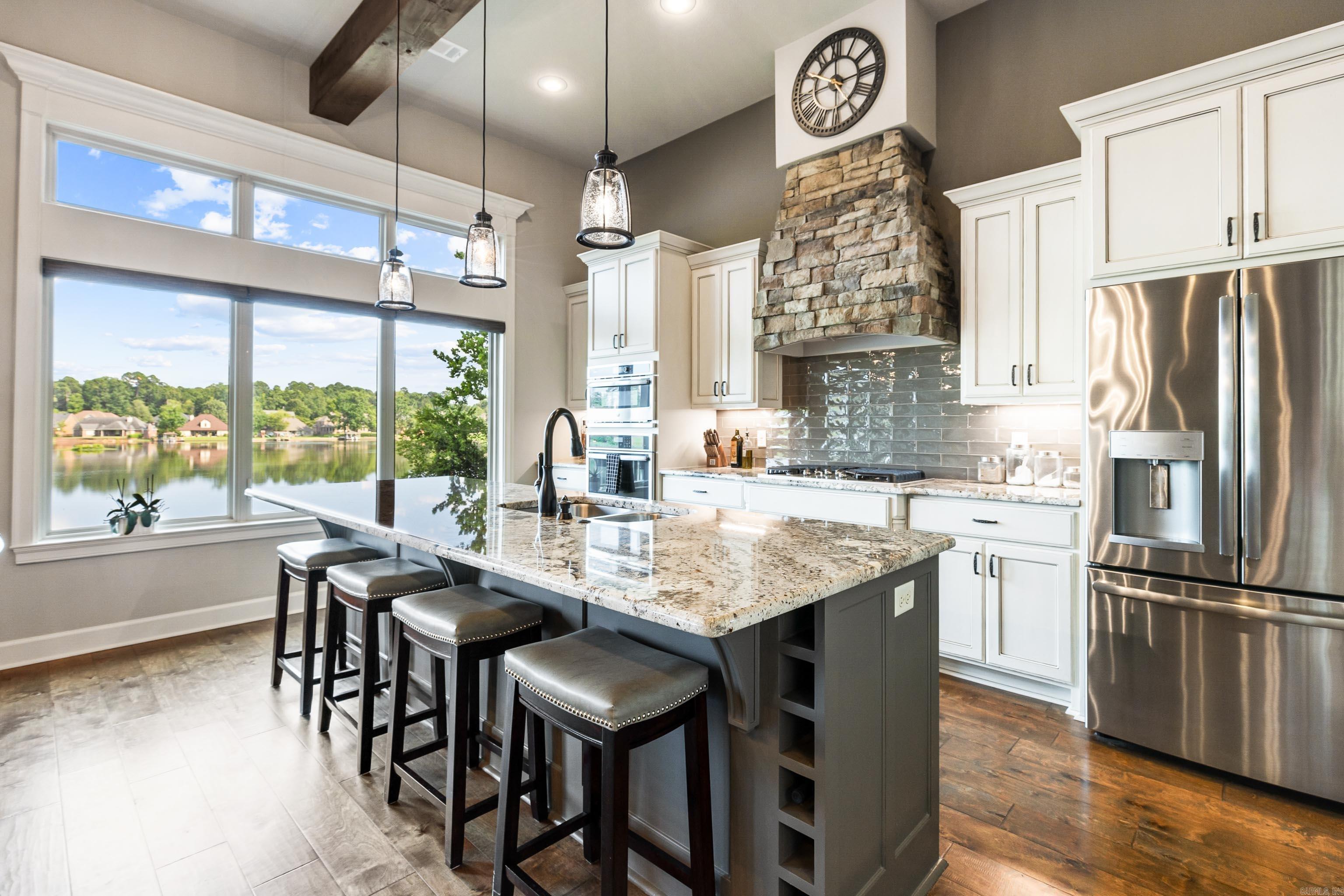 NORTH SHORE @ HURRICANE LAKE EST - Residential