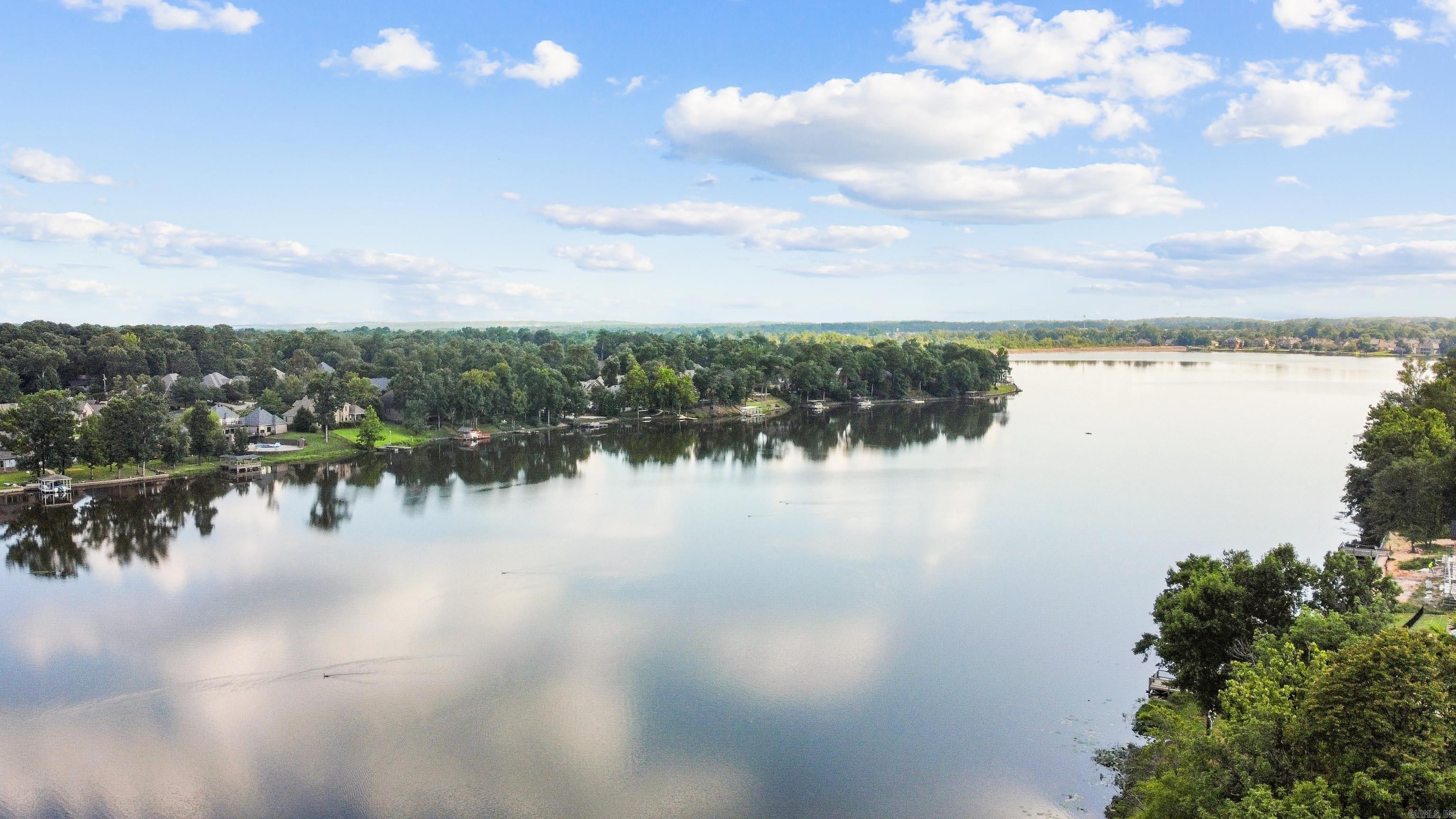 NORTH SHORE @ HURRICANE LAKE EST - Residential