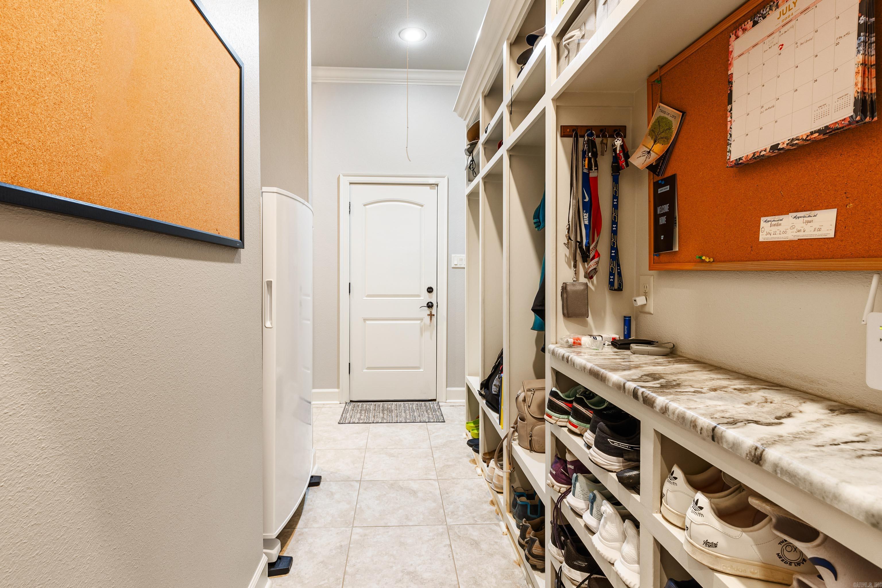 NORTH SHORE @ HURRICANE LAKE EST - Residential