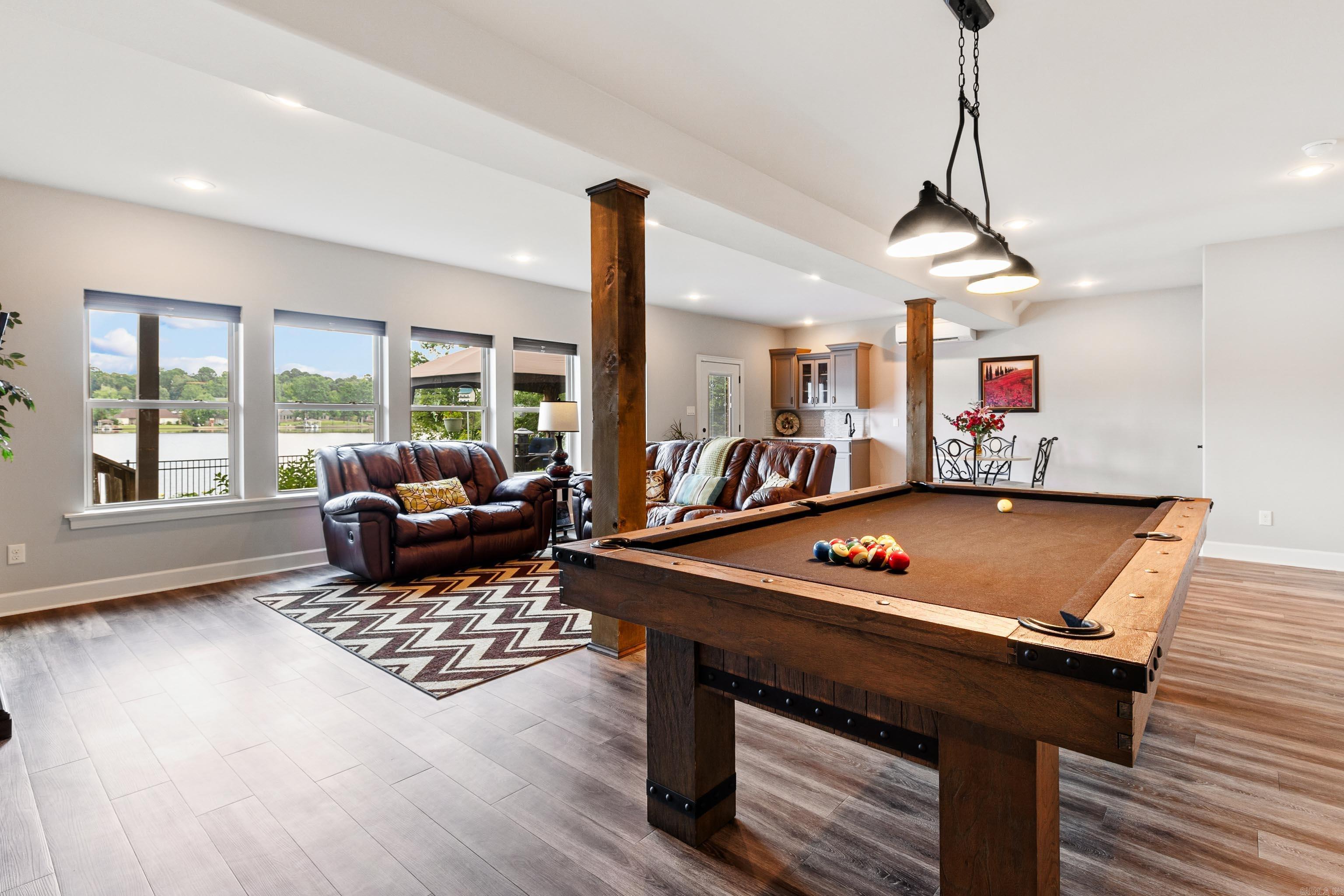 NORTH SHORE @ HURRICANE LAKE EST - Residential