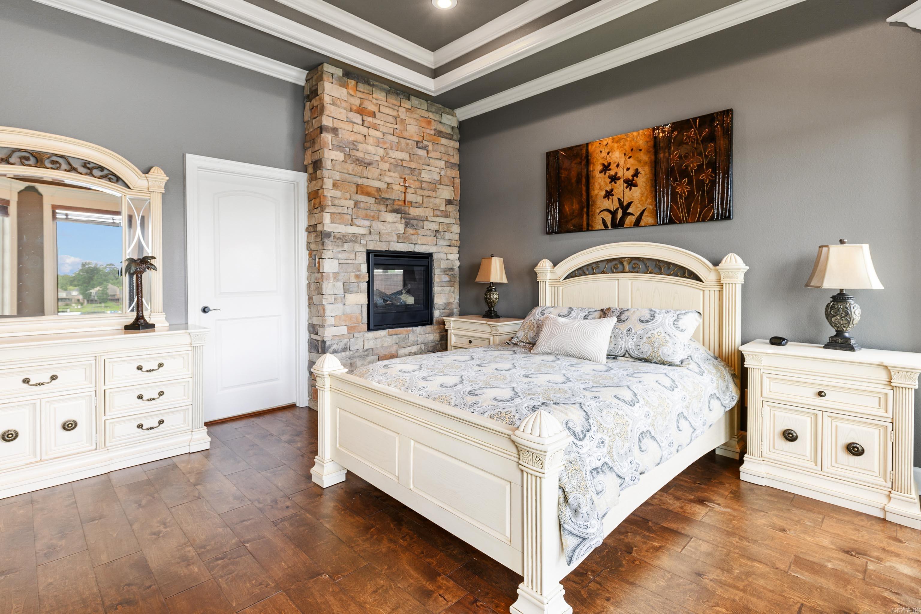 NORTH SHORE @ HURRICANE LAKE EST - Residential