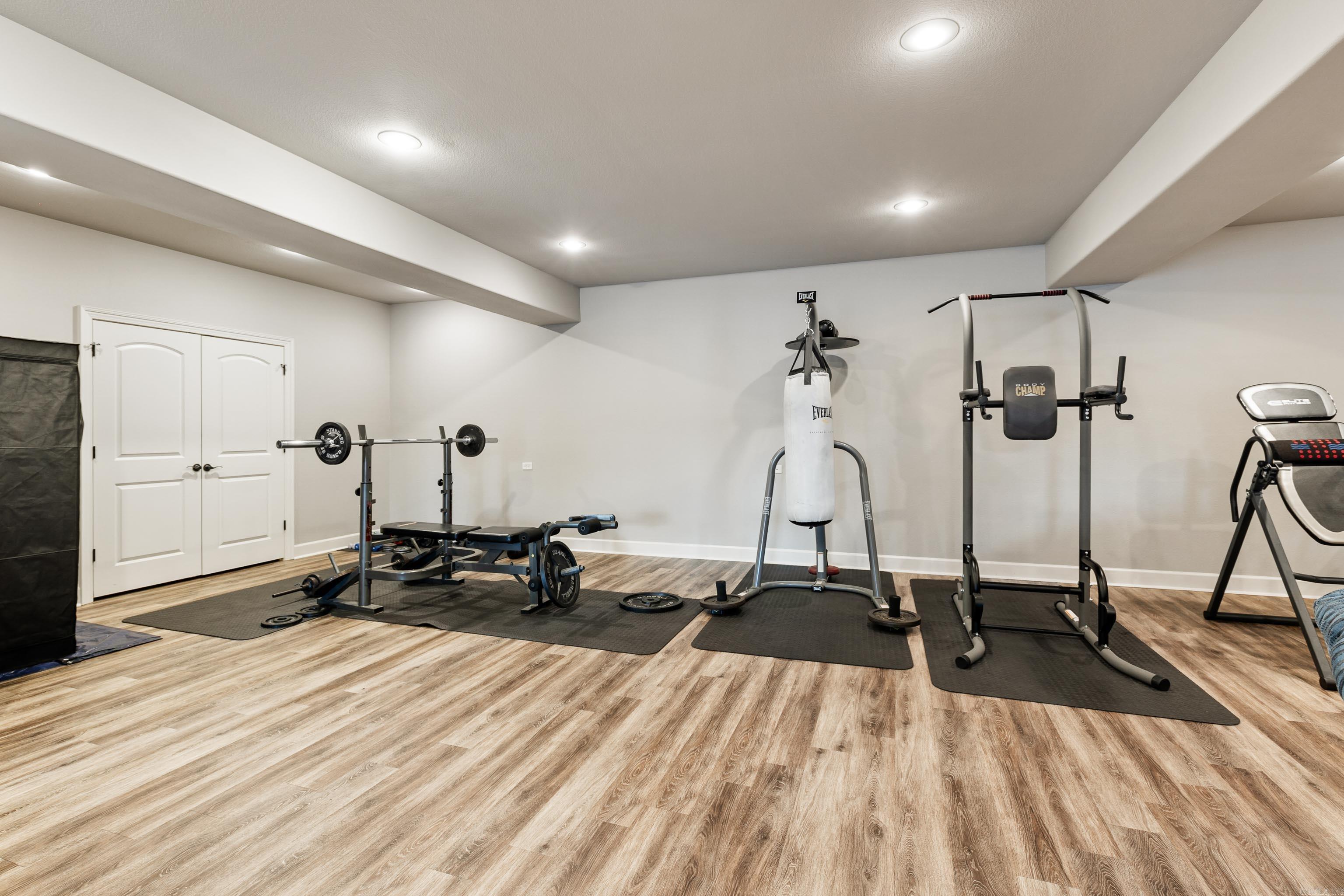 NORTH SHORE @ HURRICANE LAKE EST - Residential