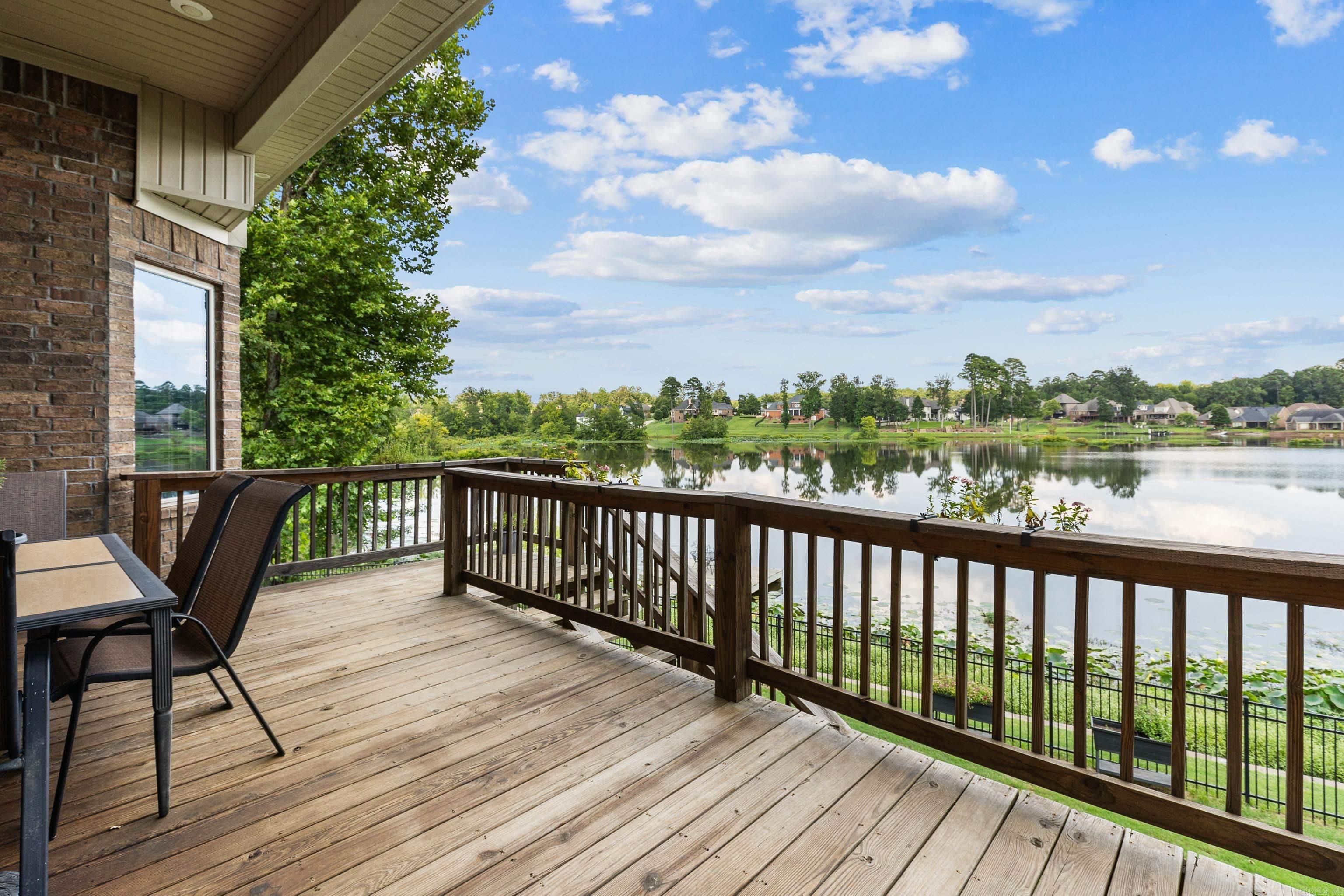 NORTH SHORE @ HURRICANE LAKE EST - Residential