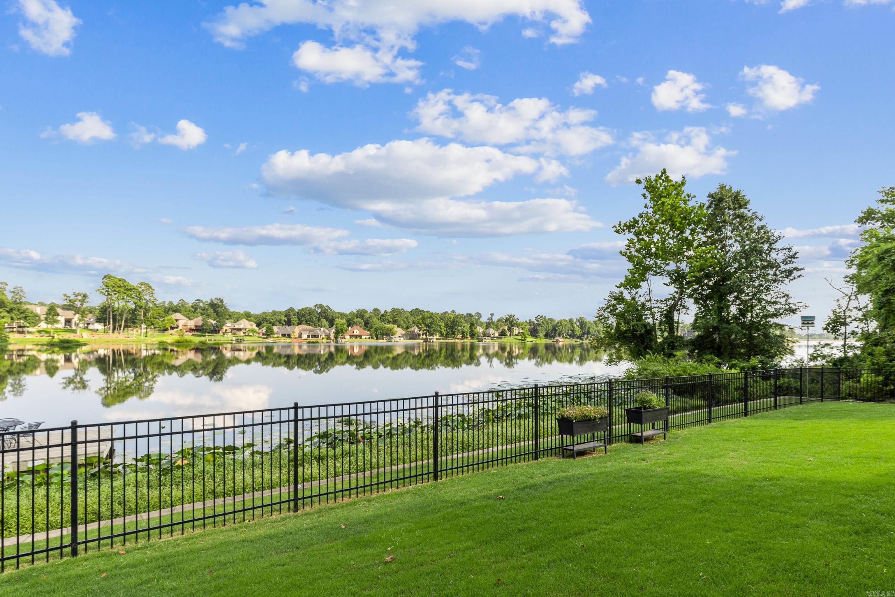 NORTH SHORE @ HURRICANE LAKE EST - Residential