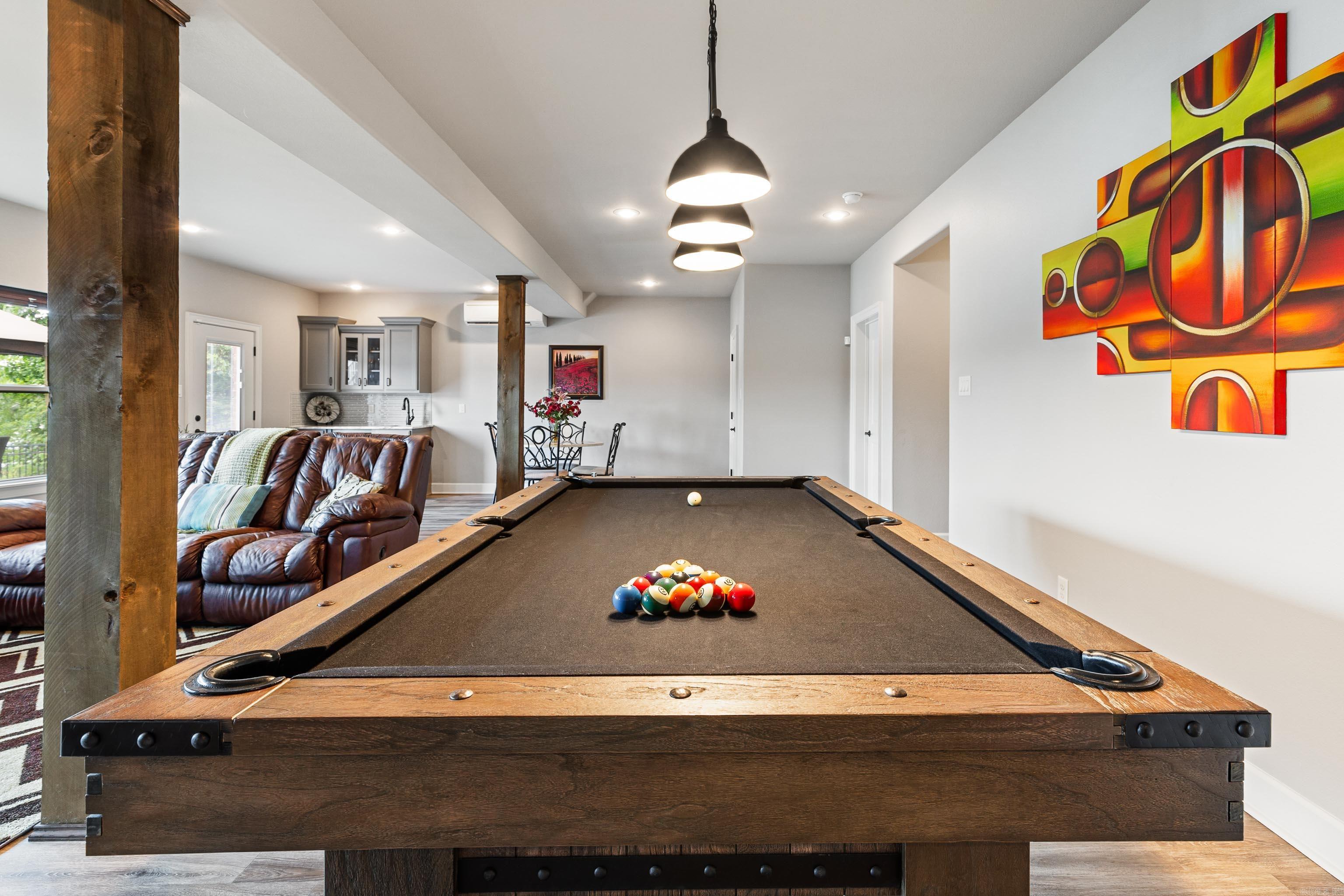 NORTH SHORE @ HURRICANE LAKE EST - Residential