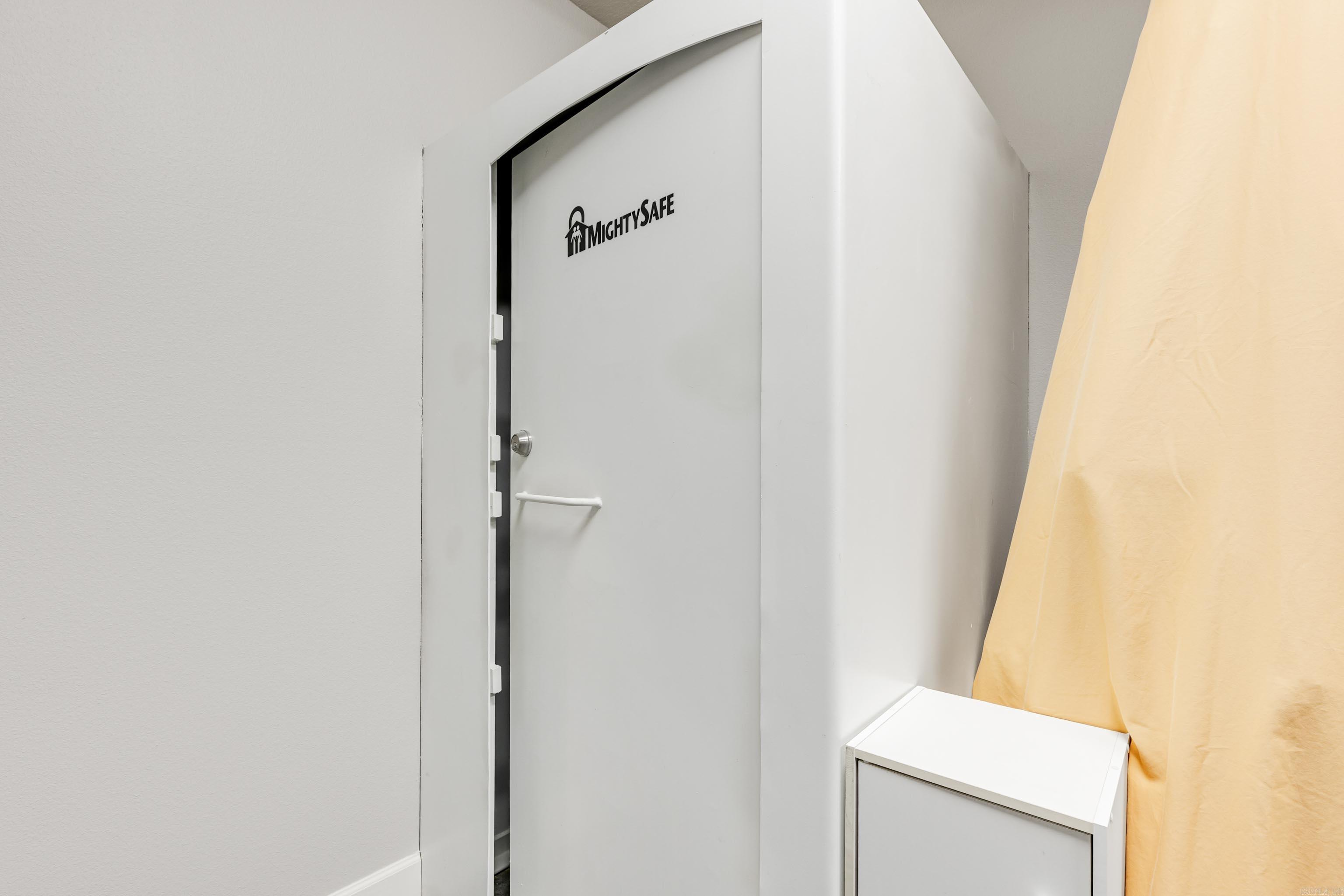 NORTH SHORE @ HURRICANE LAKE EST - Residential