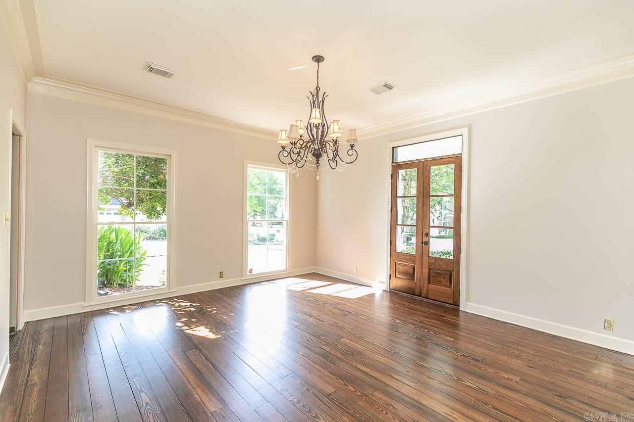 CHENAL VALLEY CHENAL CIRCLE - Residential