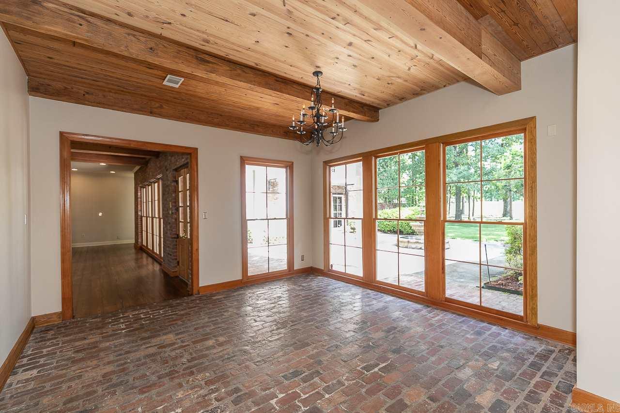 CHENAL VALLEY CHENAL CIRCLE - Residential