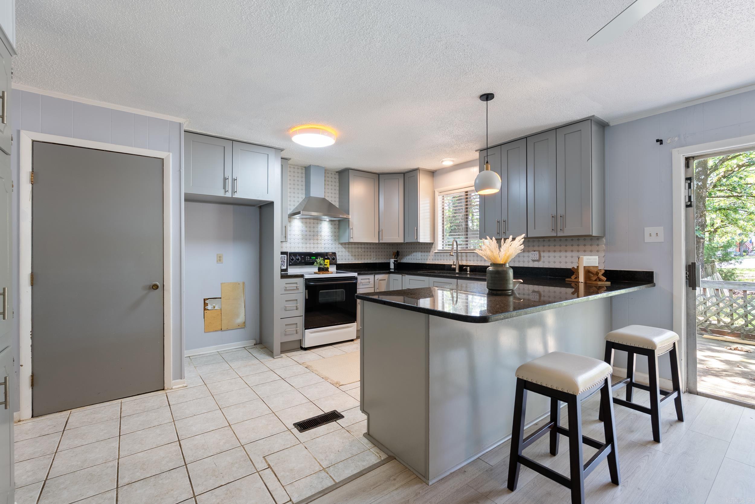 LEISUREWOOD ADDN TO MAUMELLE NEW - Residential