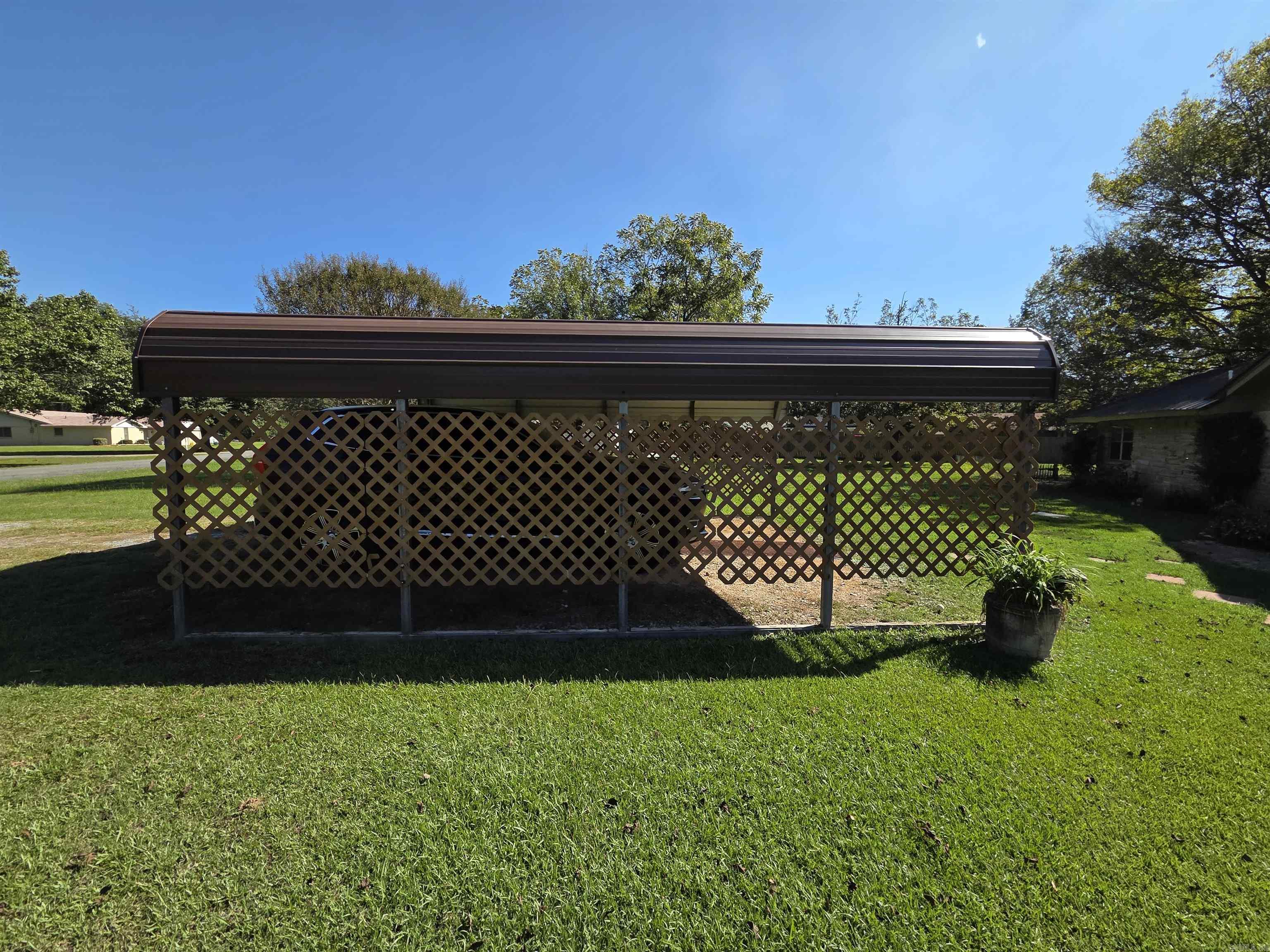 GREEN MEADOWS - Residential