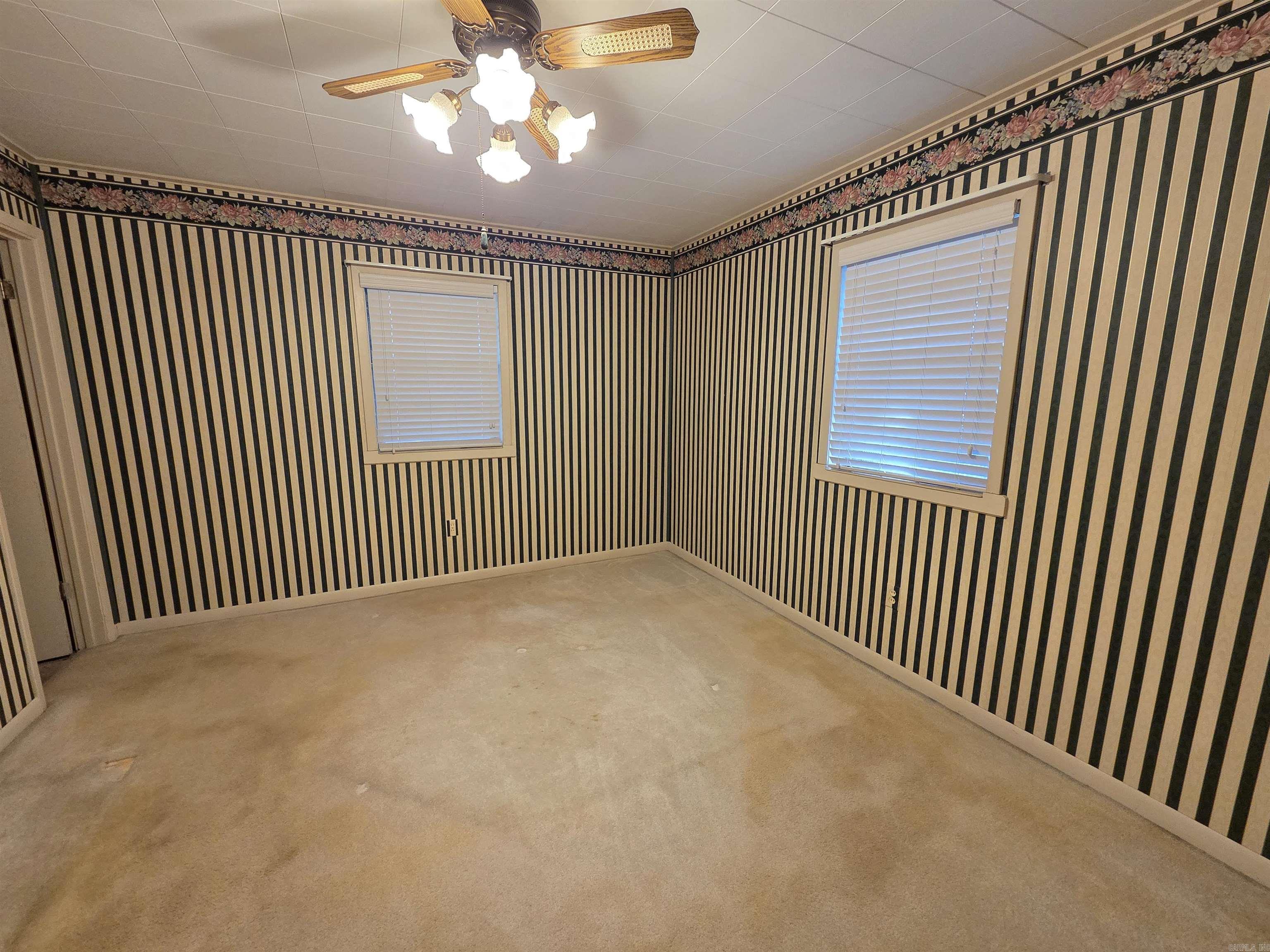 GREEN MEADOWS - Residential