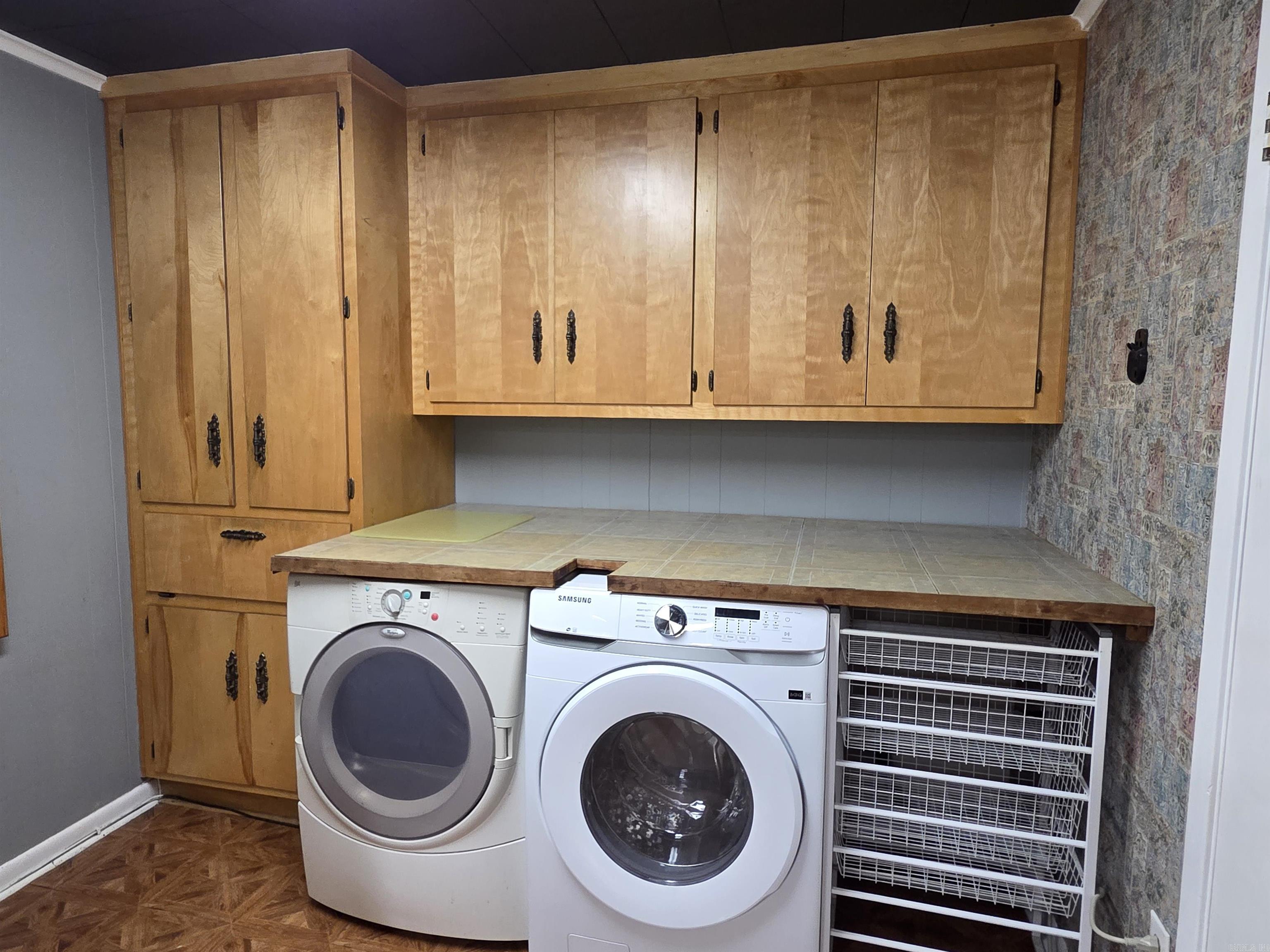 GREEN MEADOWS - Residential