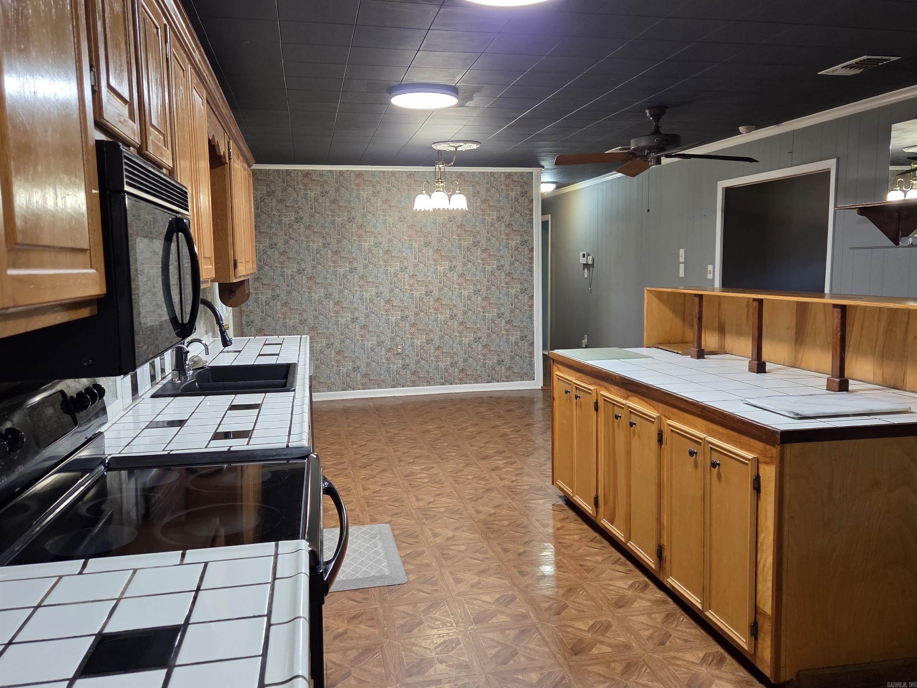 GREEN MEADOWS - Residential