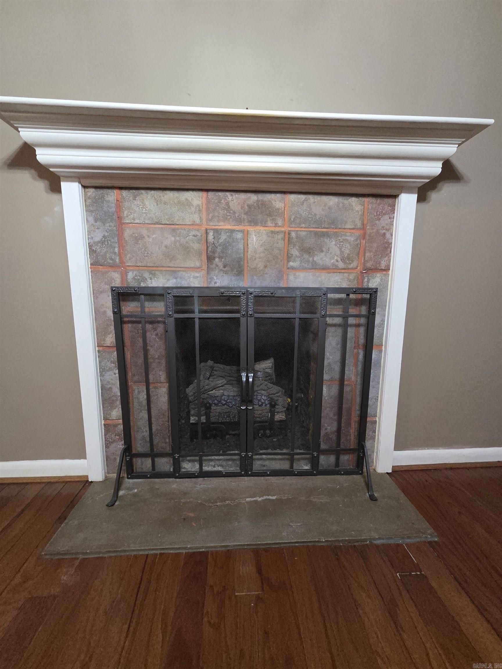 GREEN MEADOWS - Residential