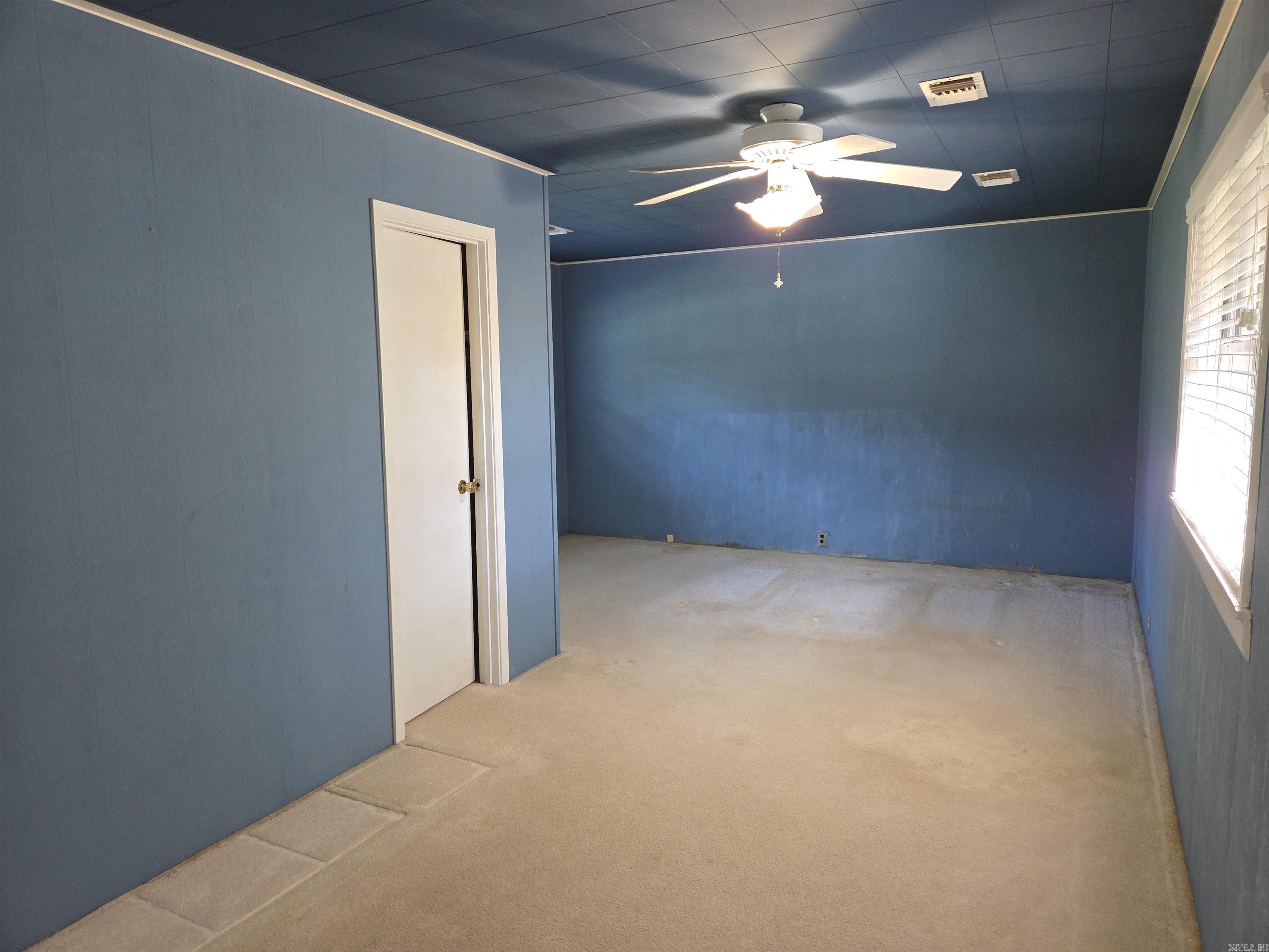 GREEN MEADOWS - Residential