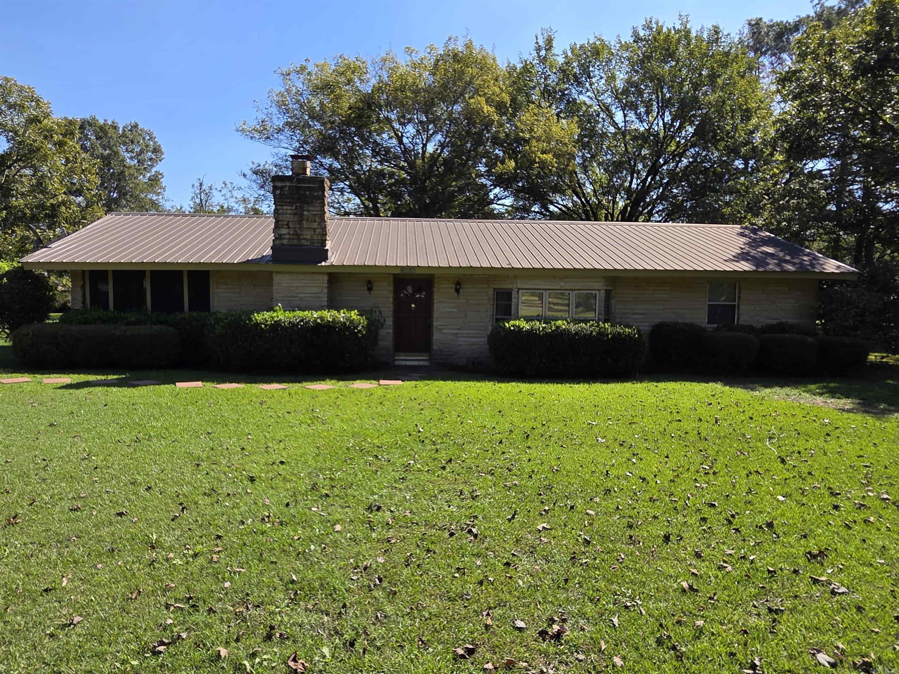 Comfortable family home sits on a beautiful 1.25 acre corner lot. This subdivision is off the beaten path with a country feel. This one owner home has a large kitchen, with lots of cabinet space. Cozy den has gas log fireplace. You will also find 2 shops out back providing storage and workspace. Call today for your own personal tour. Please see agent remarks.