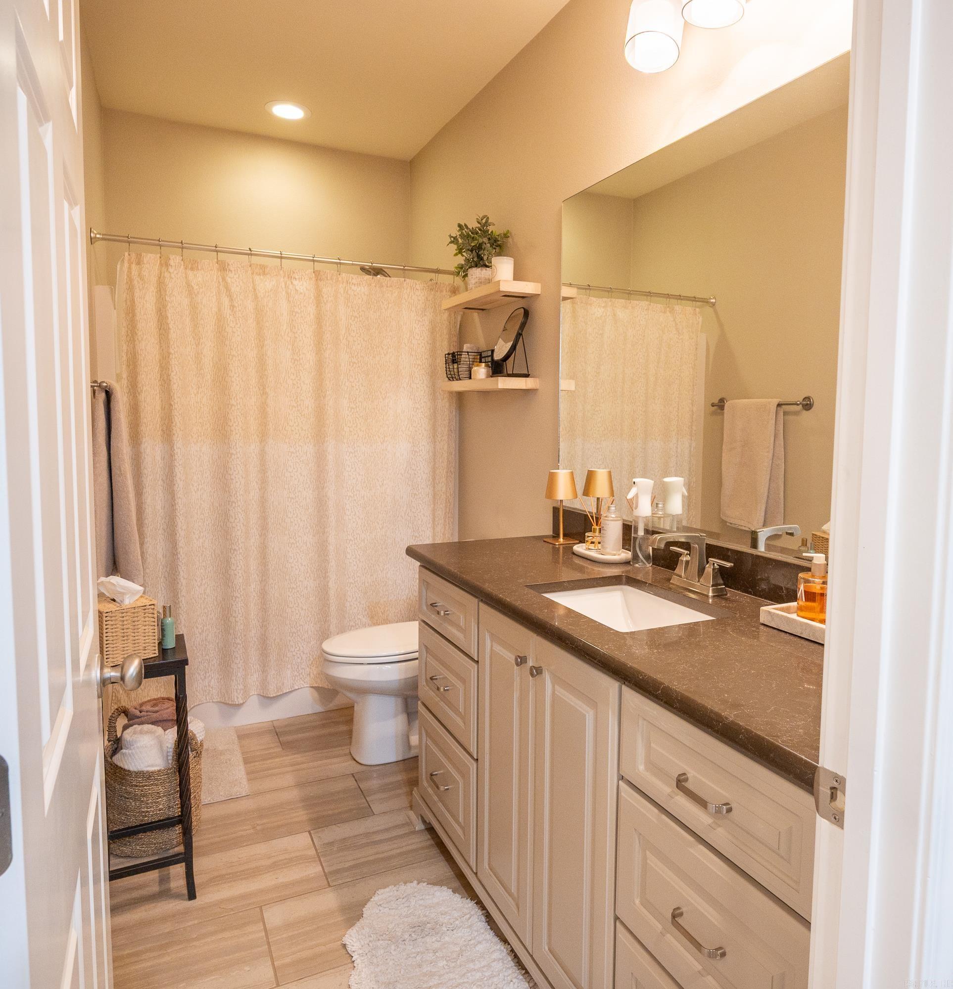 CAPITOL HILL EXT - Residential