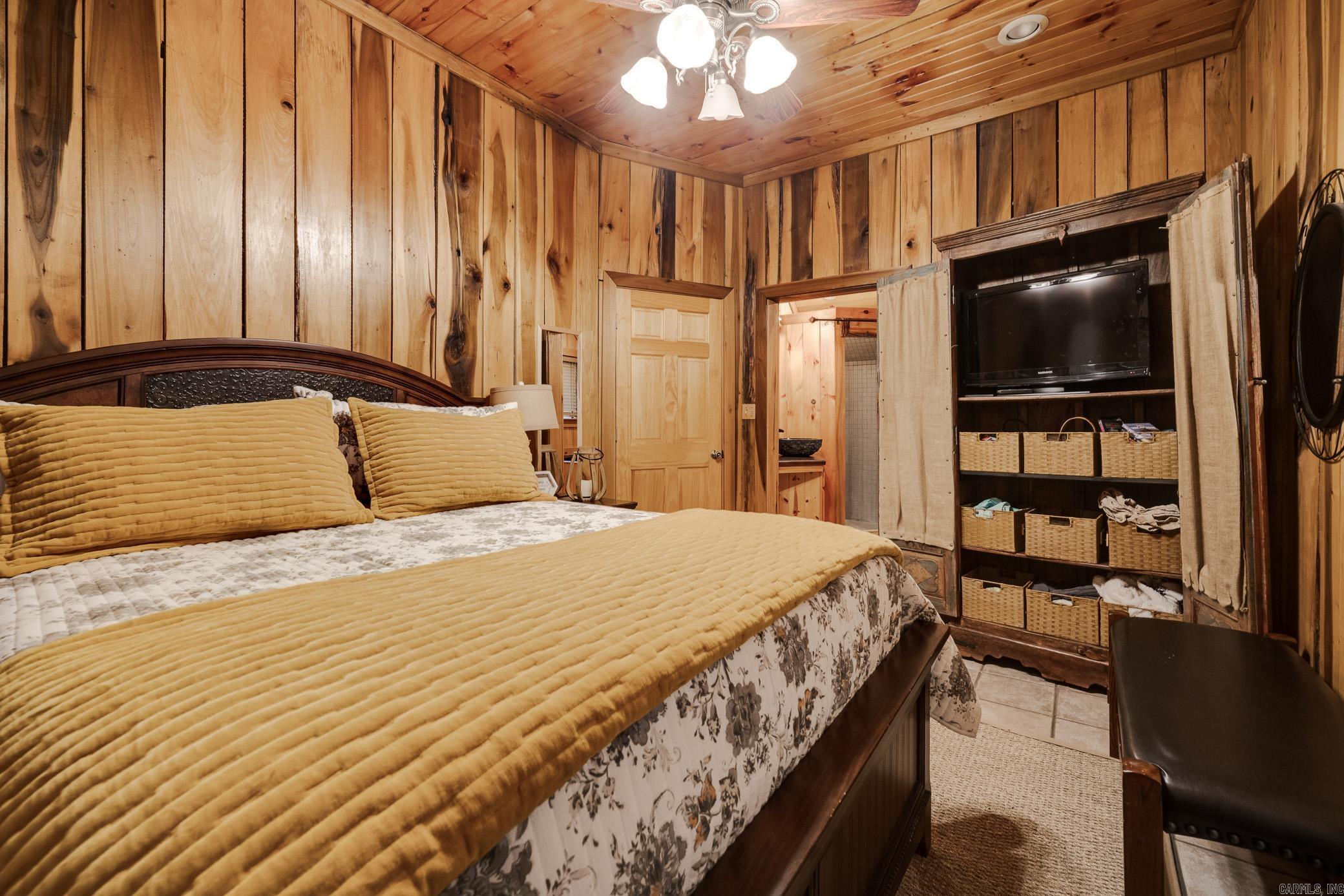 TIMBER LAKE - Residential