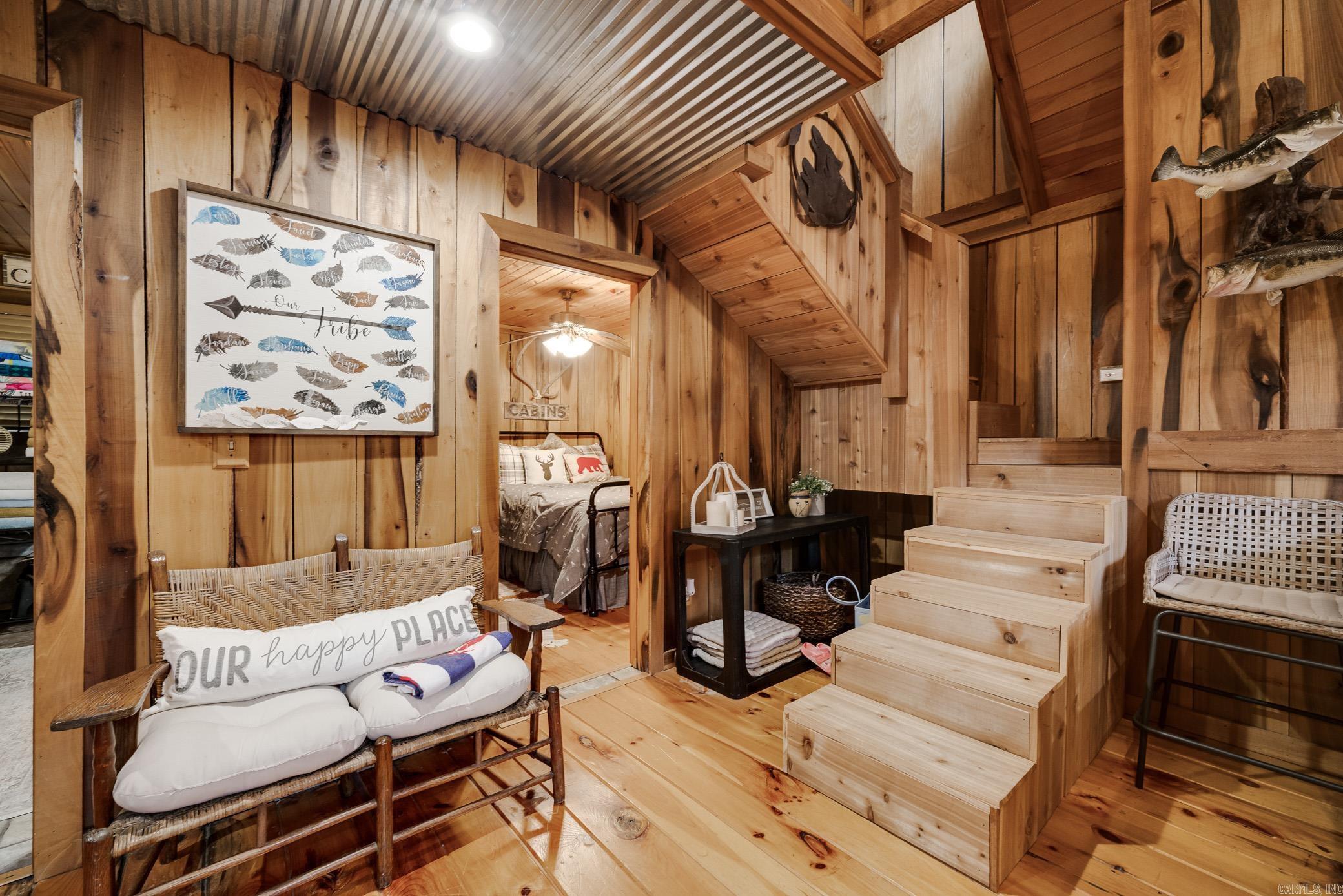 TIMBER LAKE - Residential