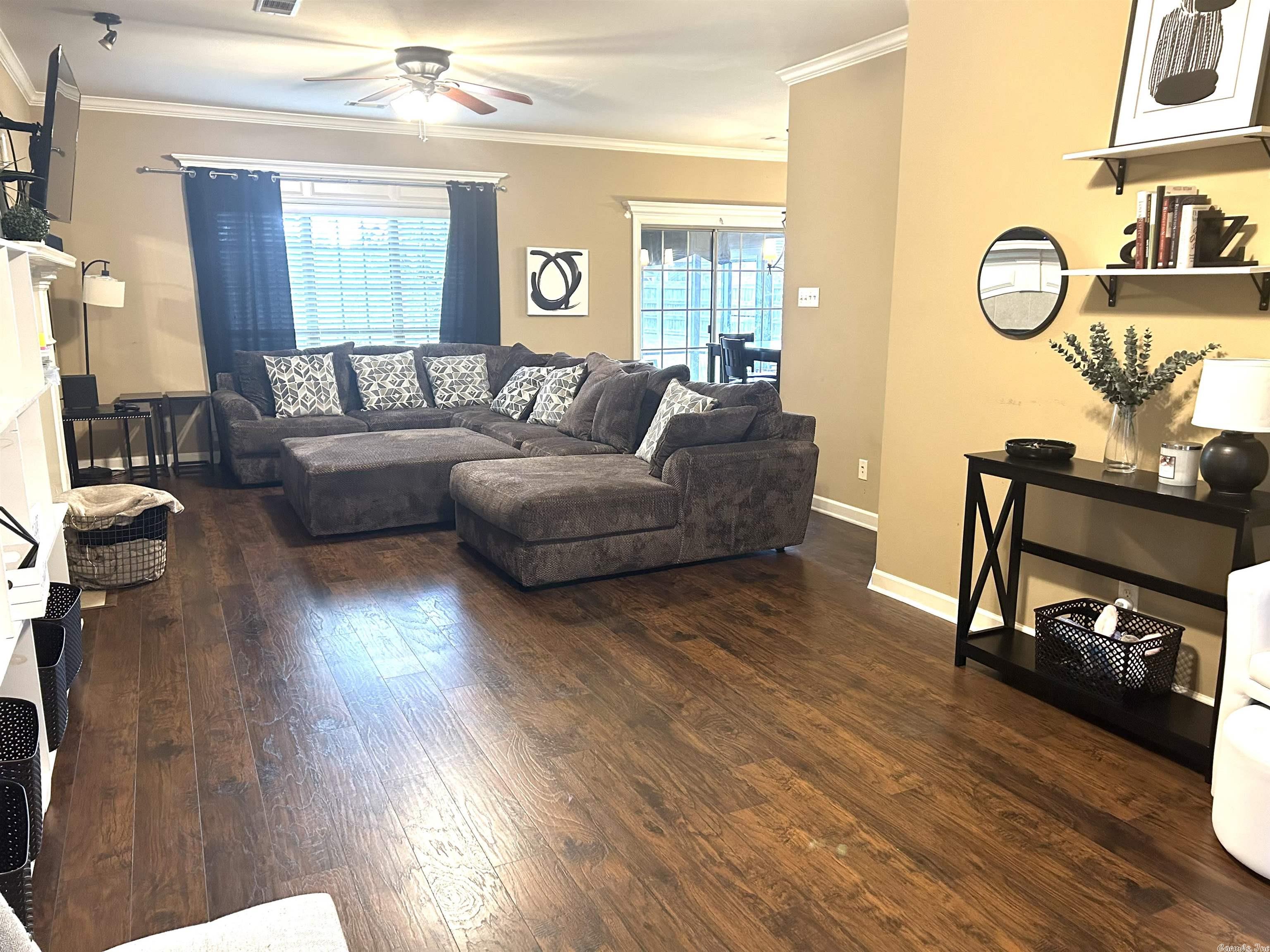 COUNTRY CLUB OF ARK THE - Residential