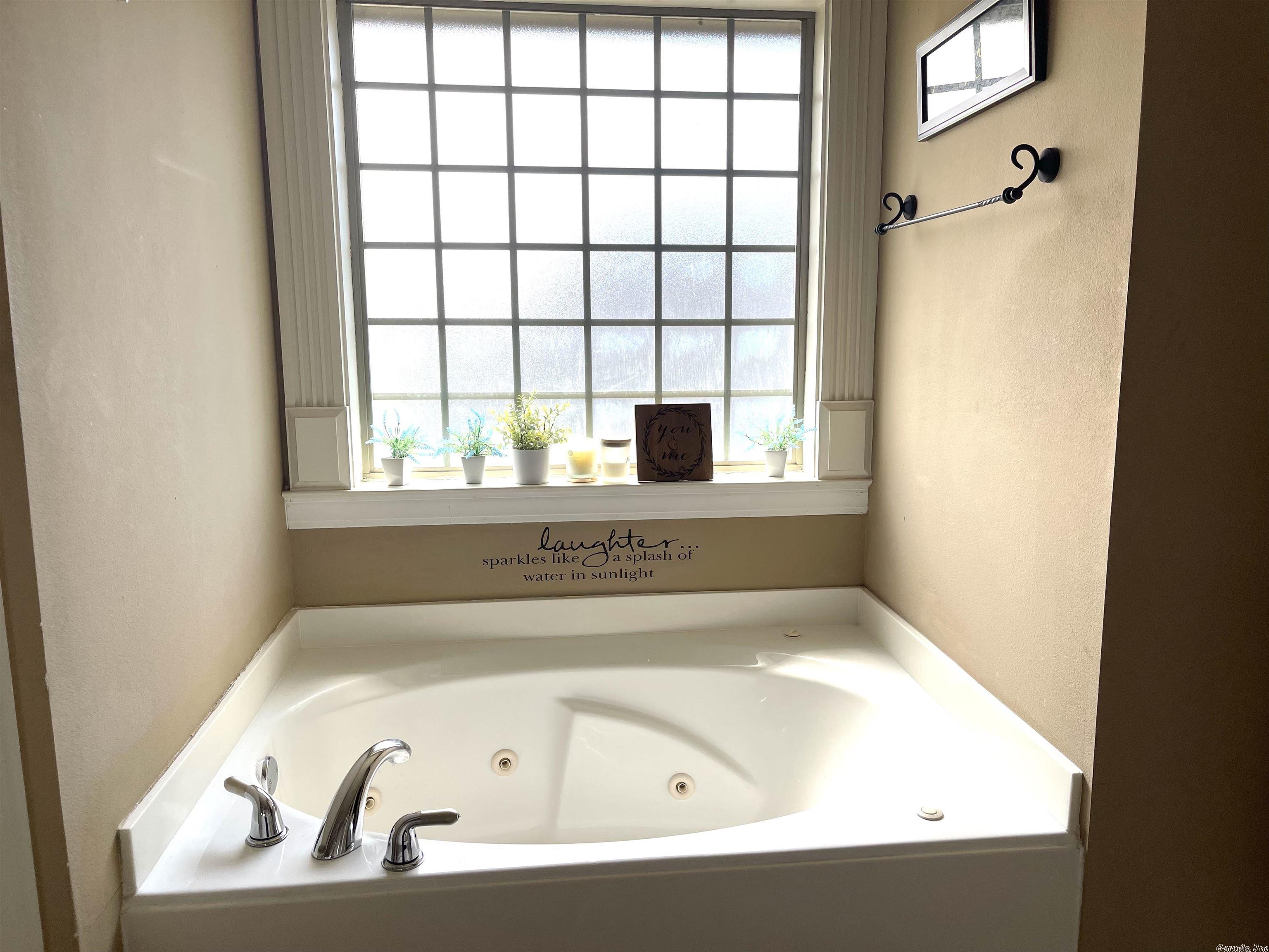 COUNTRY CLUB OF ARK THE - Residential