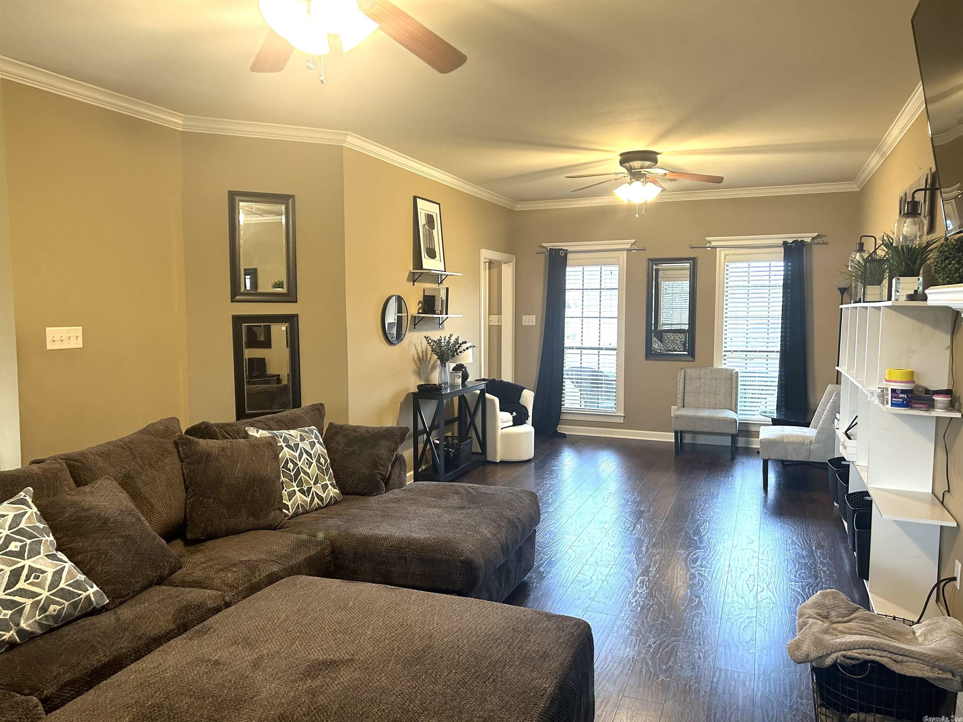 COUNTRY CLUB OF ARK THE - Residential