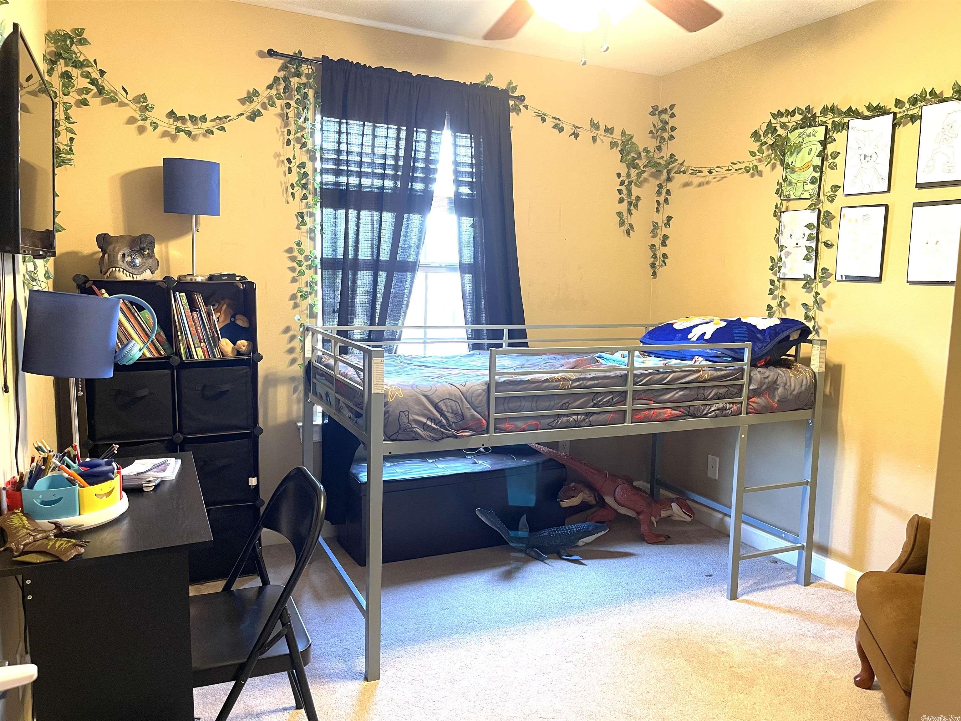 COUNTRY CLUB OF ARK THE - Residential