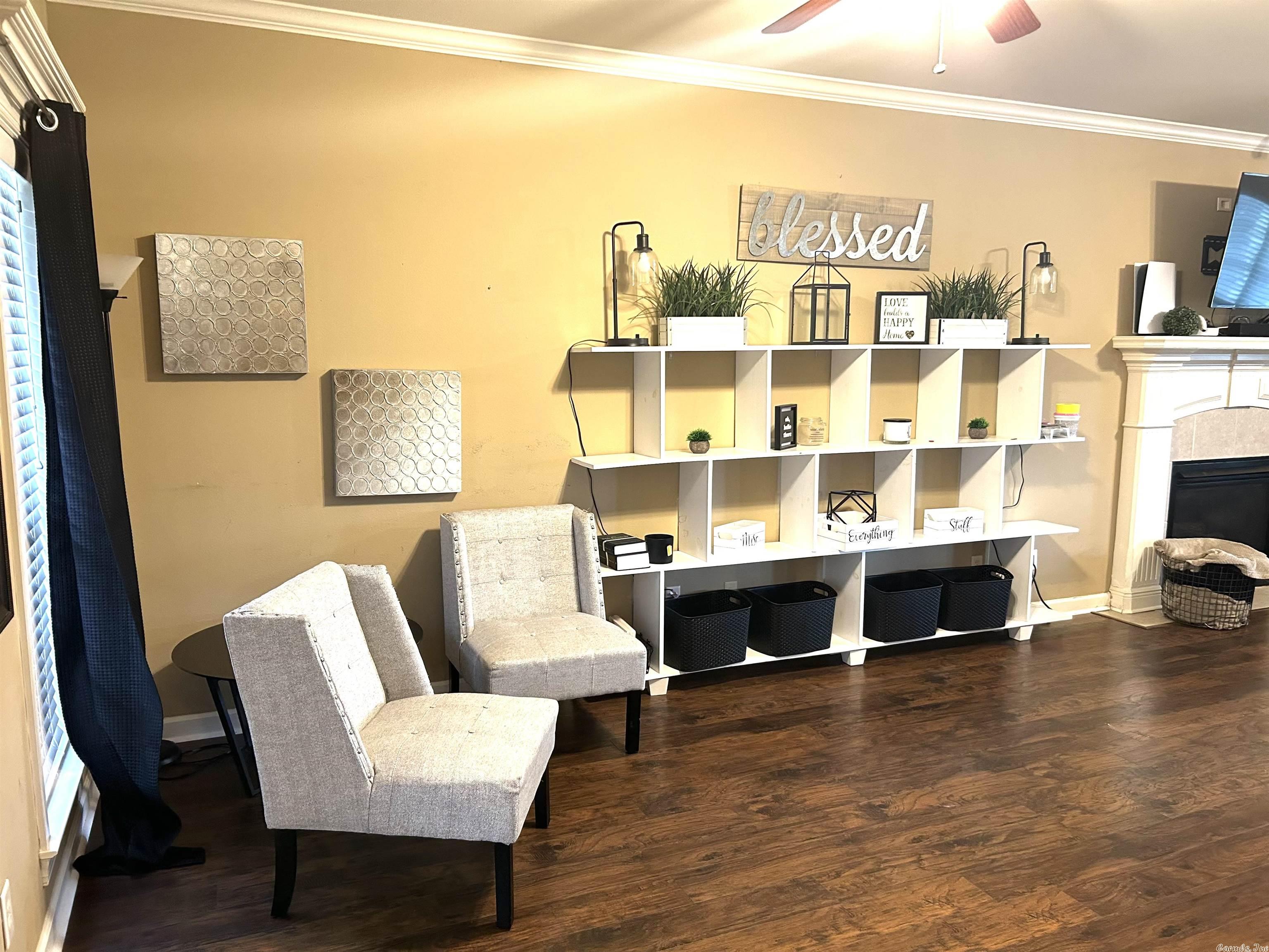 COUNTRY CLUB OF ARK THE - Residential