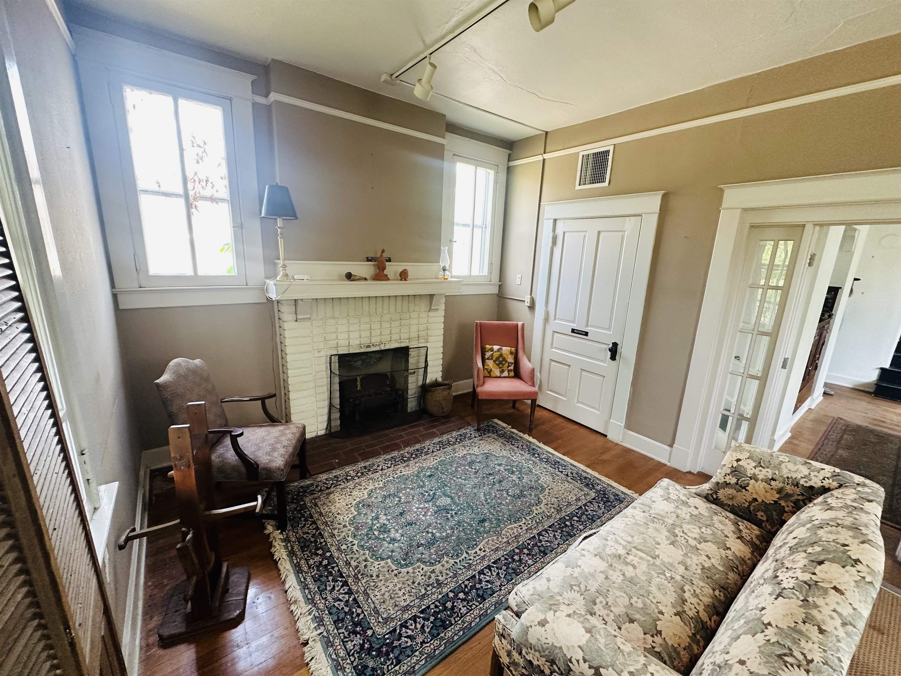 Not in List - Commercial Sale