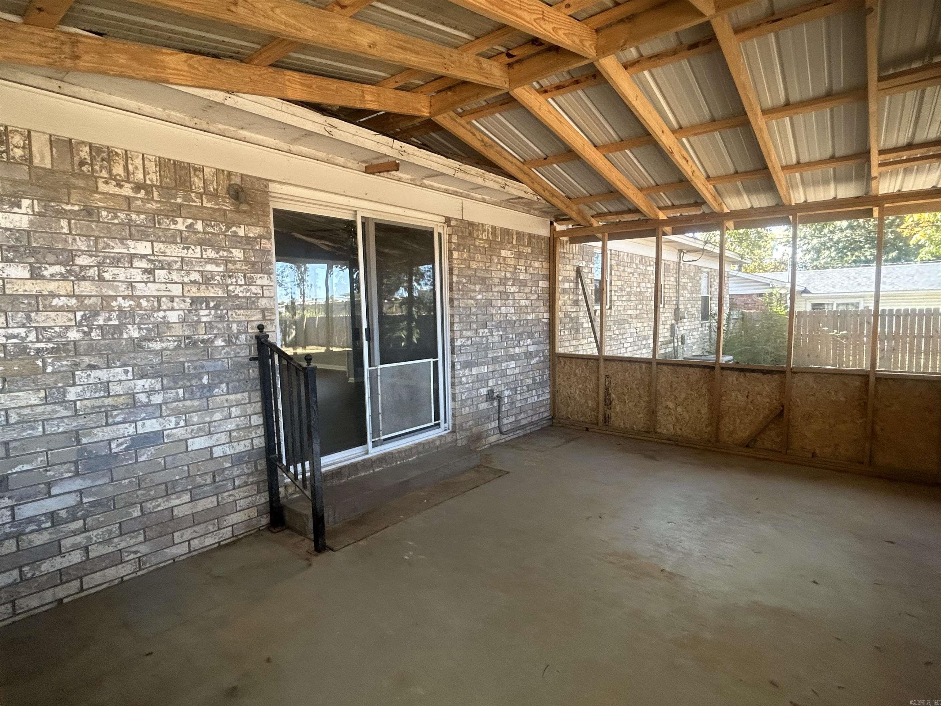 CLOVERDALE ADDN (MCRAE) - Residential