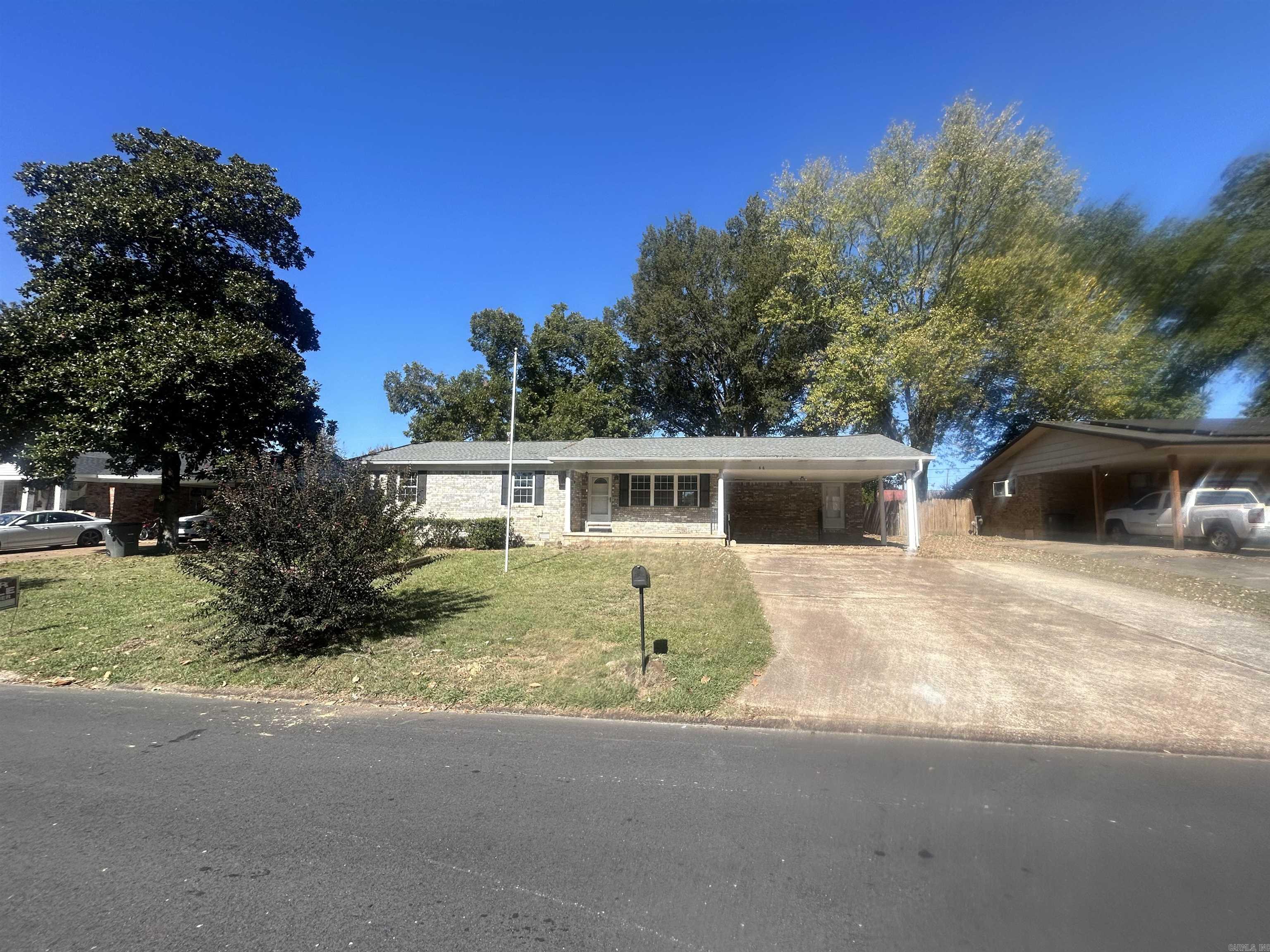 CLOVERDALE ADDN (MCRAE) - Residential